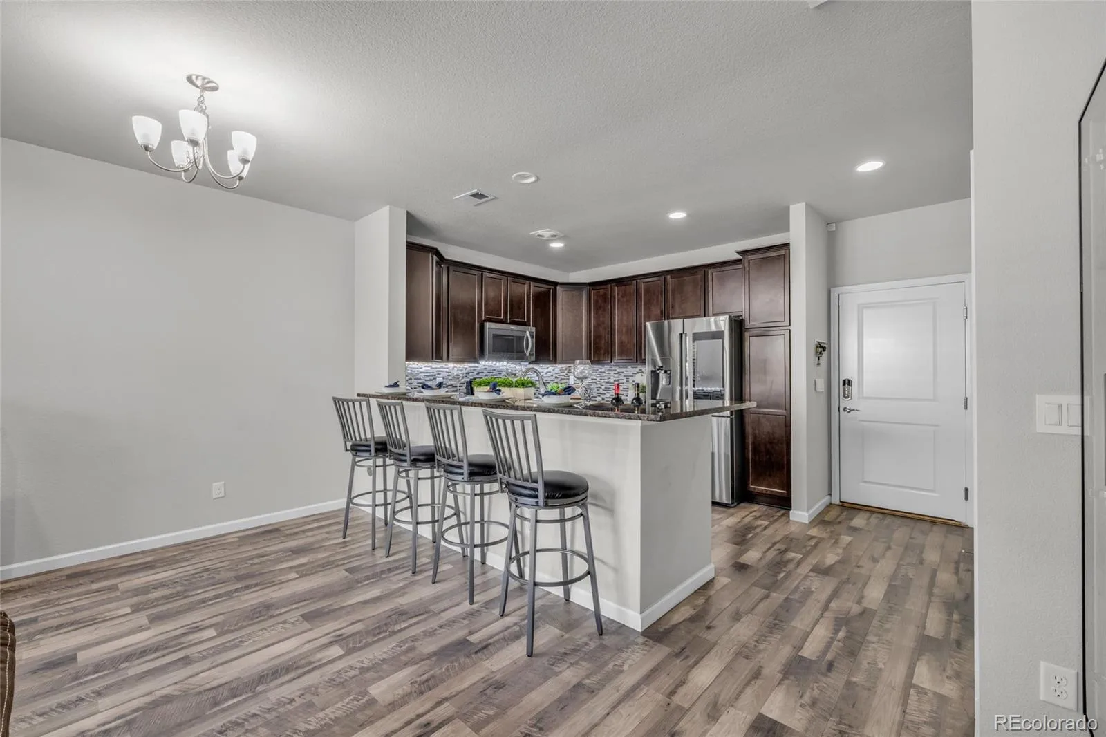 1877 S Buchanan Circle Aurora CO 80018 | MLS #REC4372725 08262026184042 1600 5