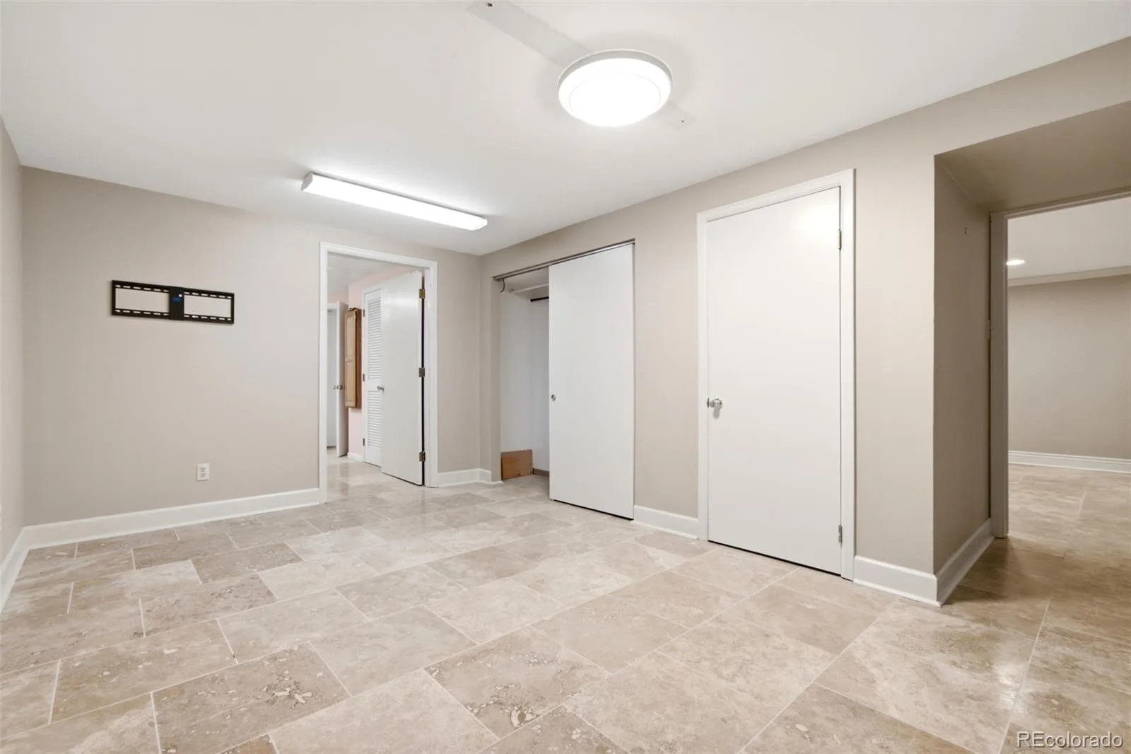 19 Niblick Lane Littleton CO 80123 | MLS #REC4374668 08182026154637 1600 21