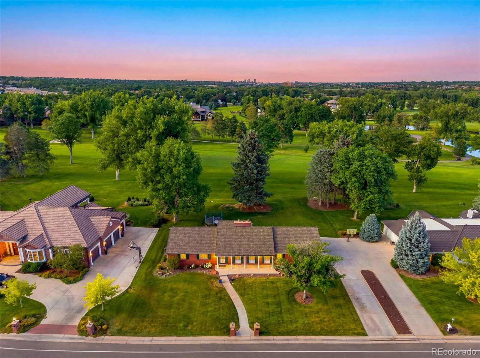 19 Niblick Lane Littleton CO 80123 | MLS #REC4374668 08182026154637 1600 41