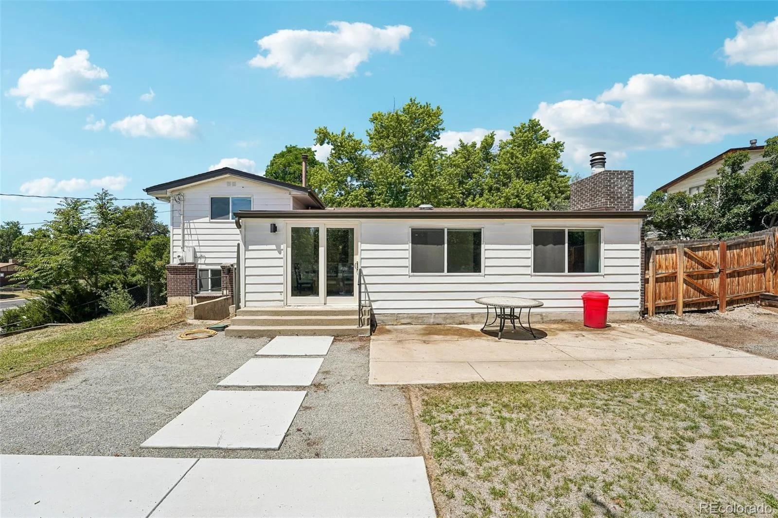 862 S Simms Street Lakewood CO 80228 MLS #REC4375610 06192026234609 1600 20