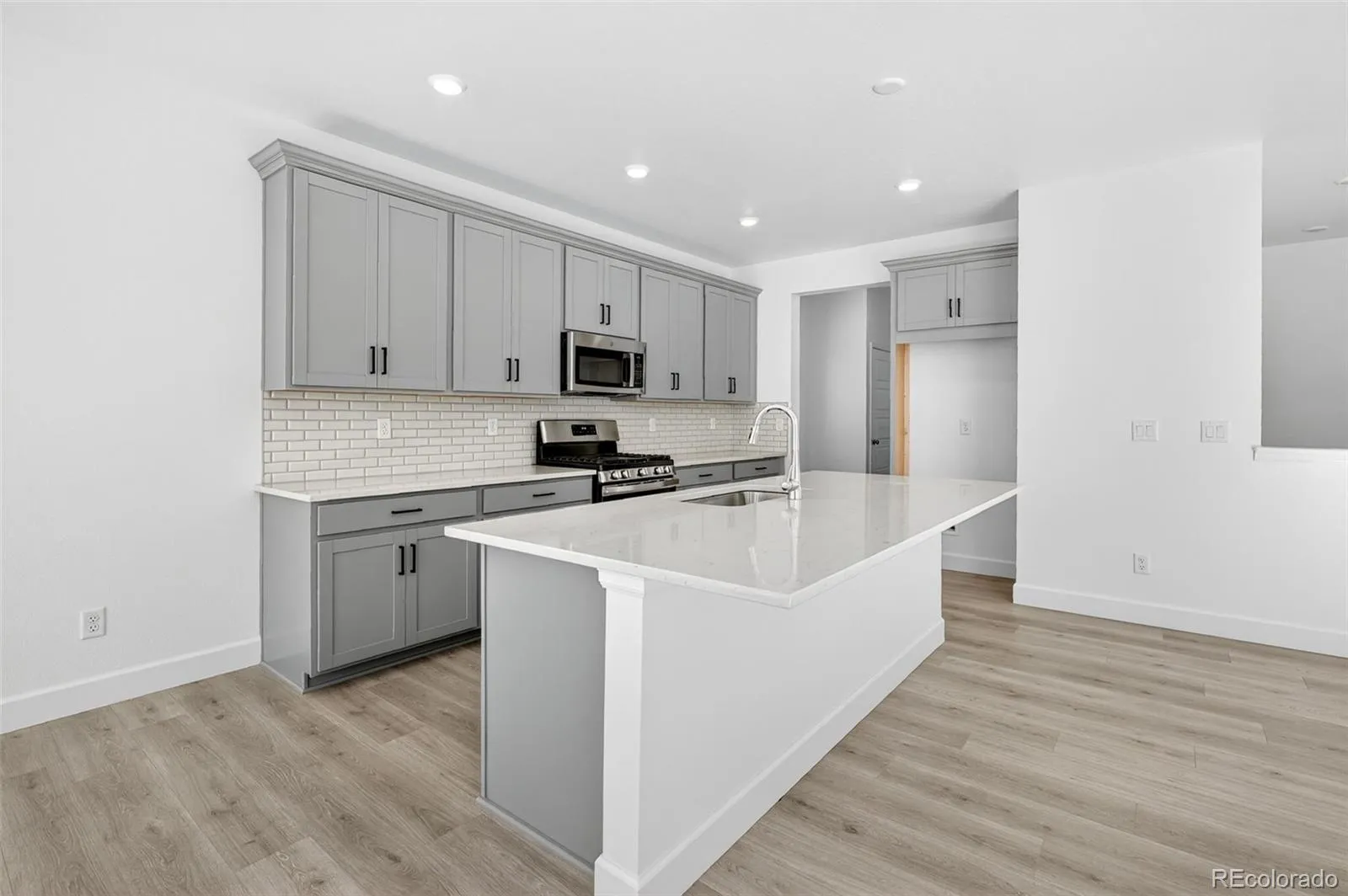 17126 W 92nd Loop Arvada CO 80007 MLS #REC4377575 04272026165029 1600 8