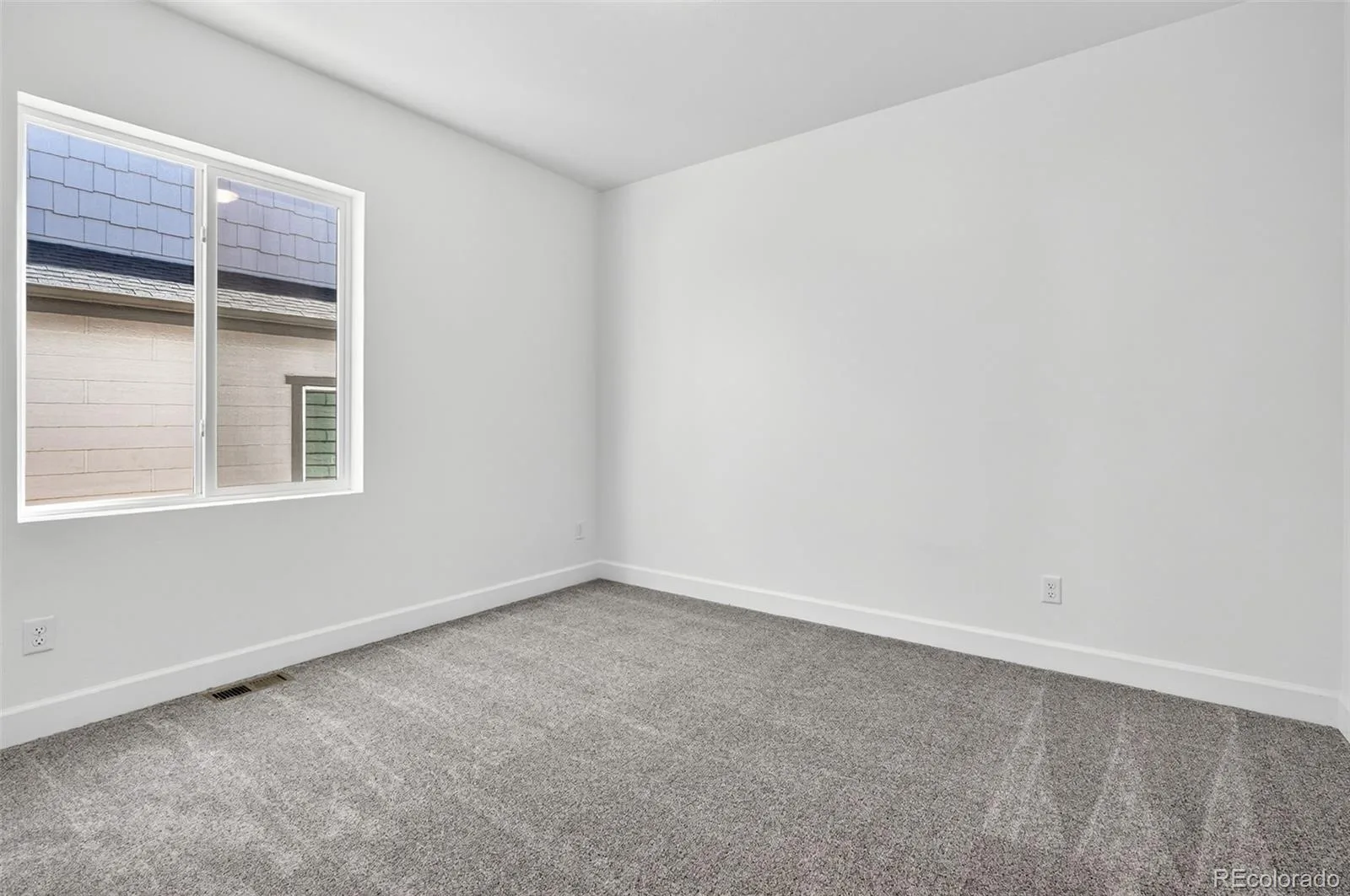 17126 W 92nd Loop Arvada CO 80007 MLS #REC4377575 07022026173543 1600 23