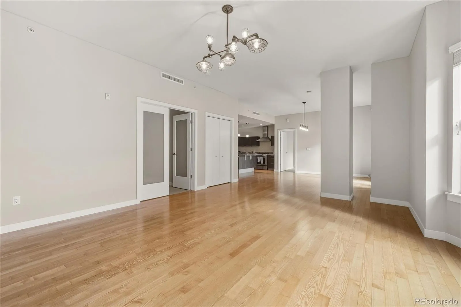 04132026184030 1600 15