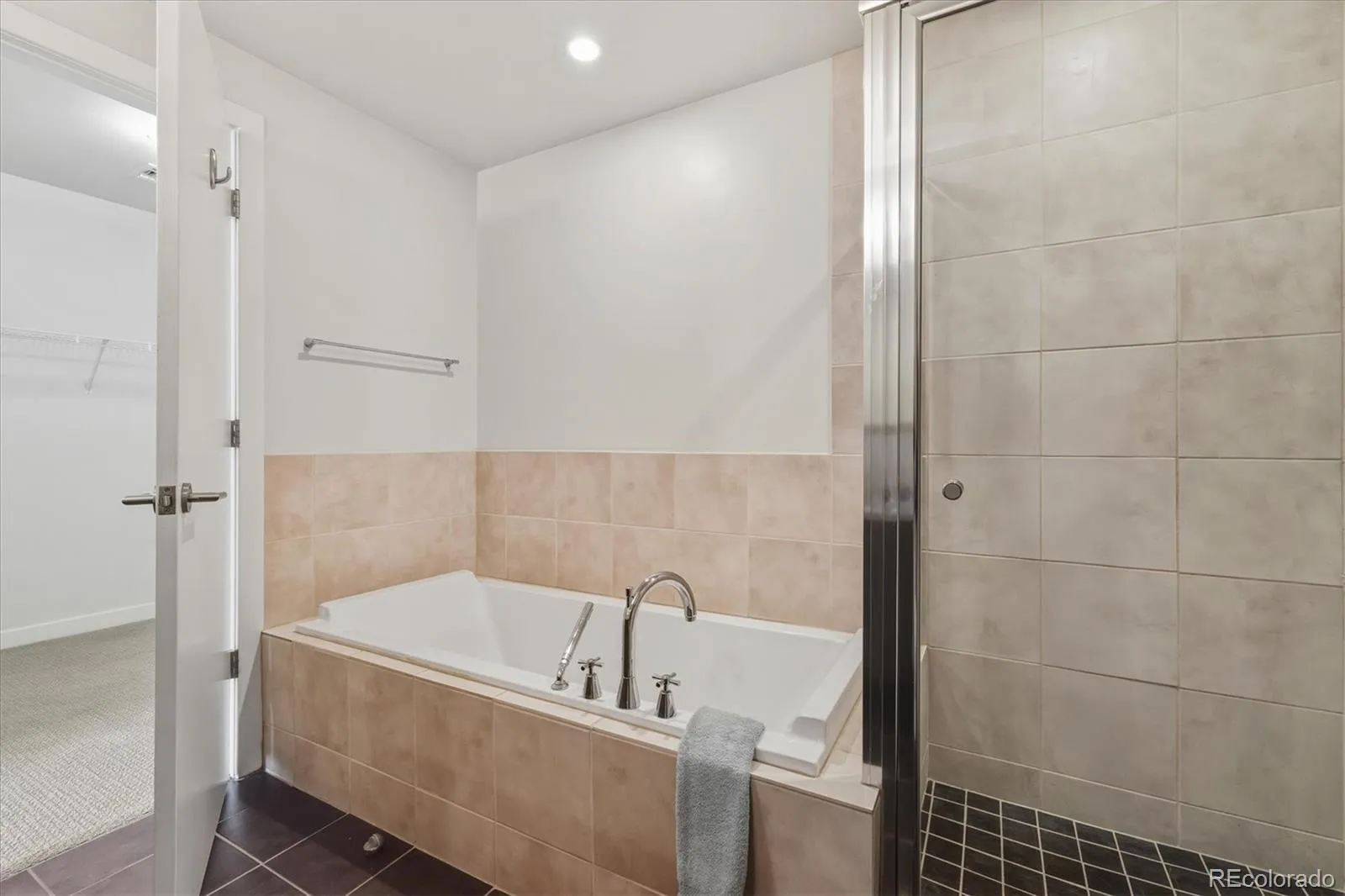 04132026184030 1600 22