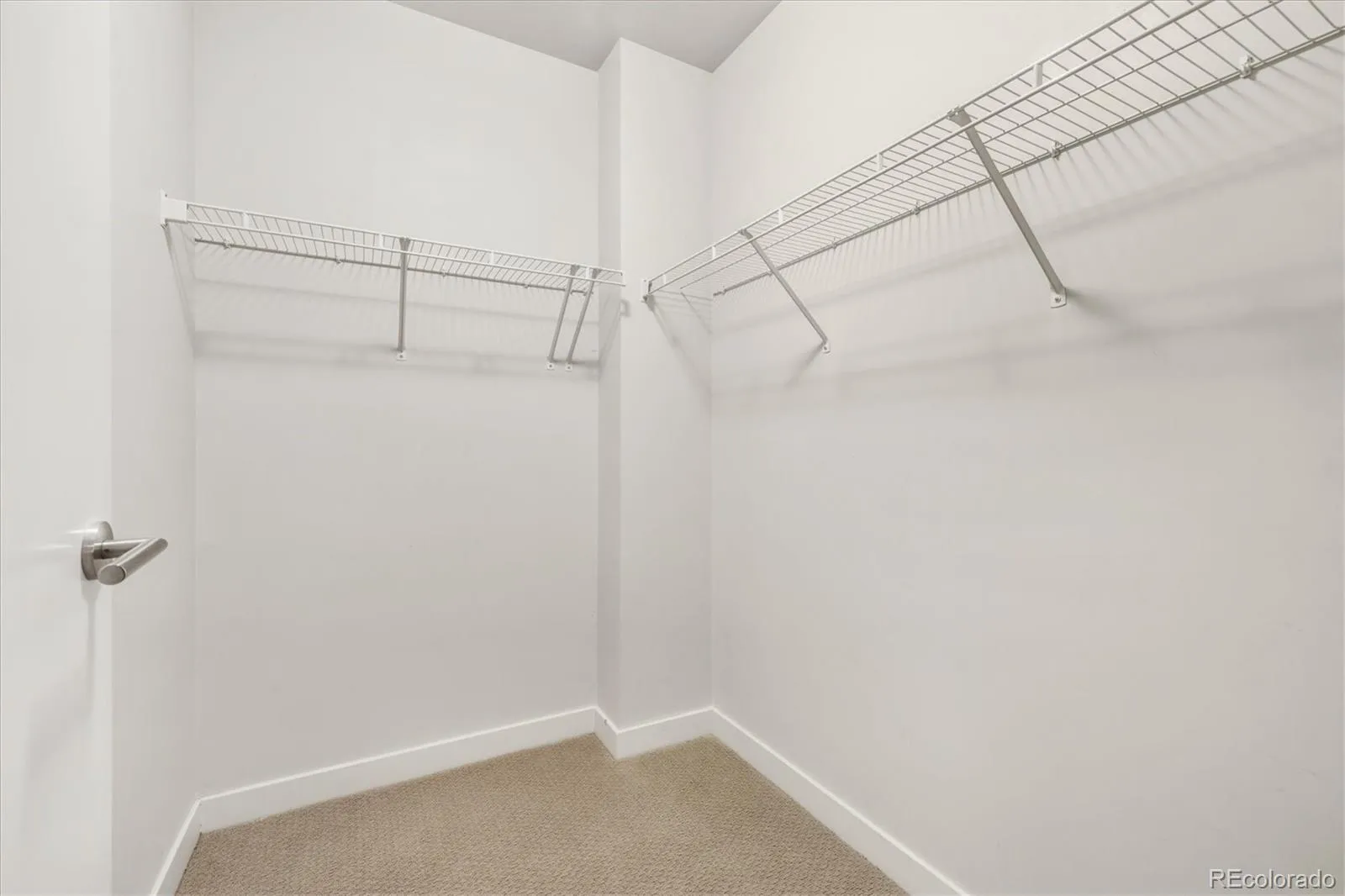 04132026184030 1600 32