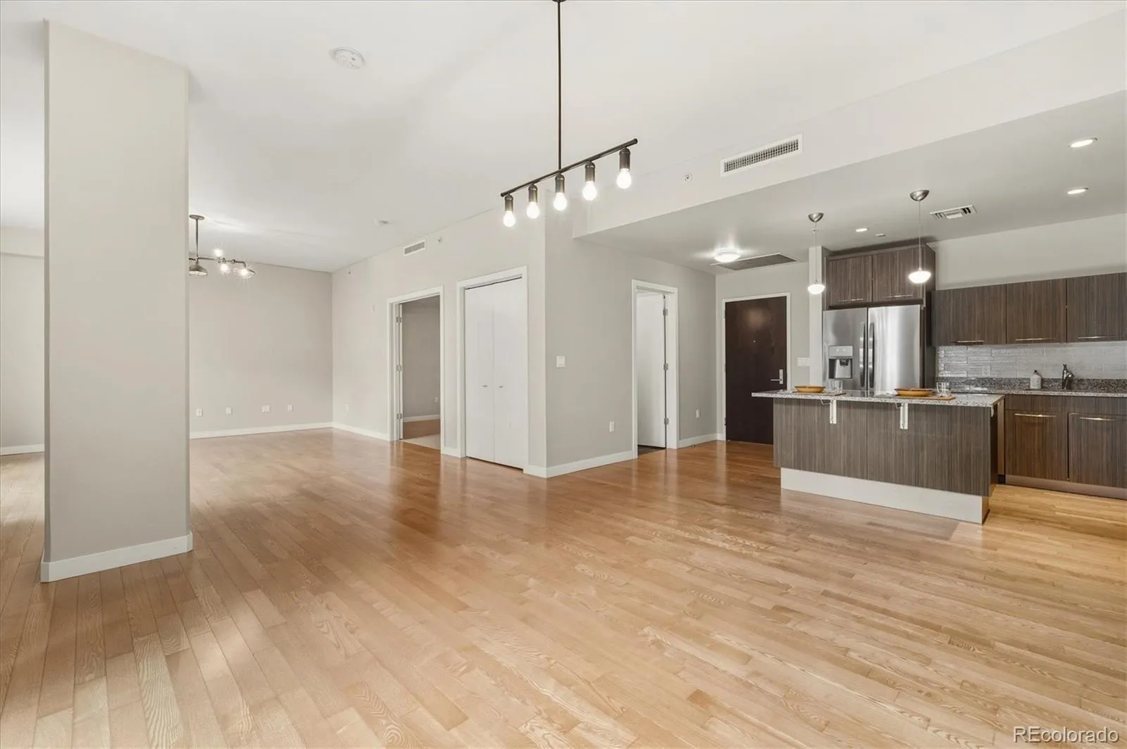 04132026184030 1600 9