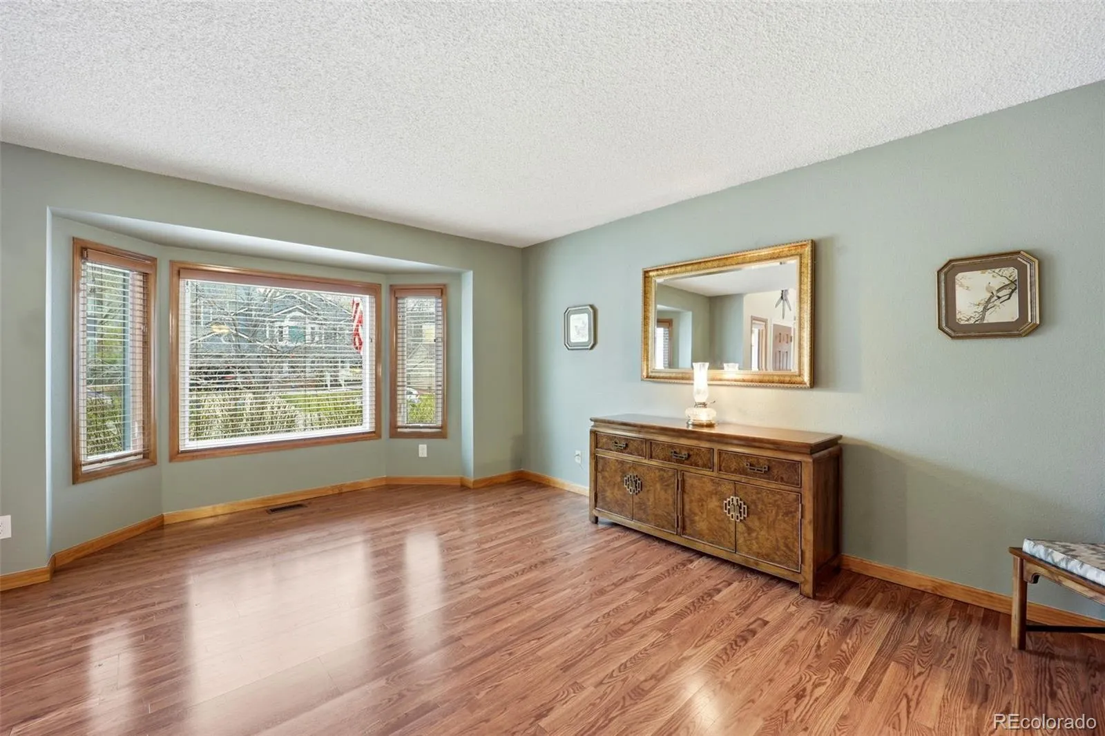 04012026185849 1600 7