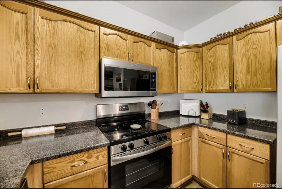 7388 S Alkire Street #206 Littleton CO 80127 | MLS #REC4382954 05262026134811 1200 11