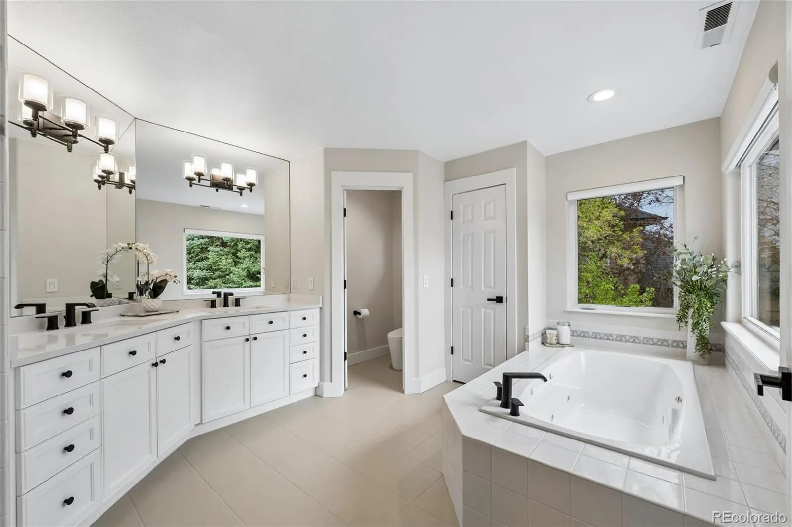 1362 S Uinta Court Denver CO 80231 MLS #REC4383817 04162026151852 1600 18