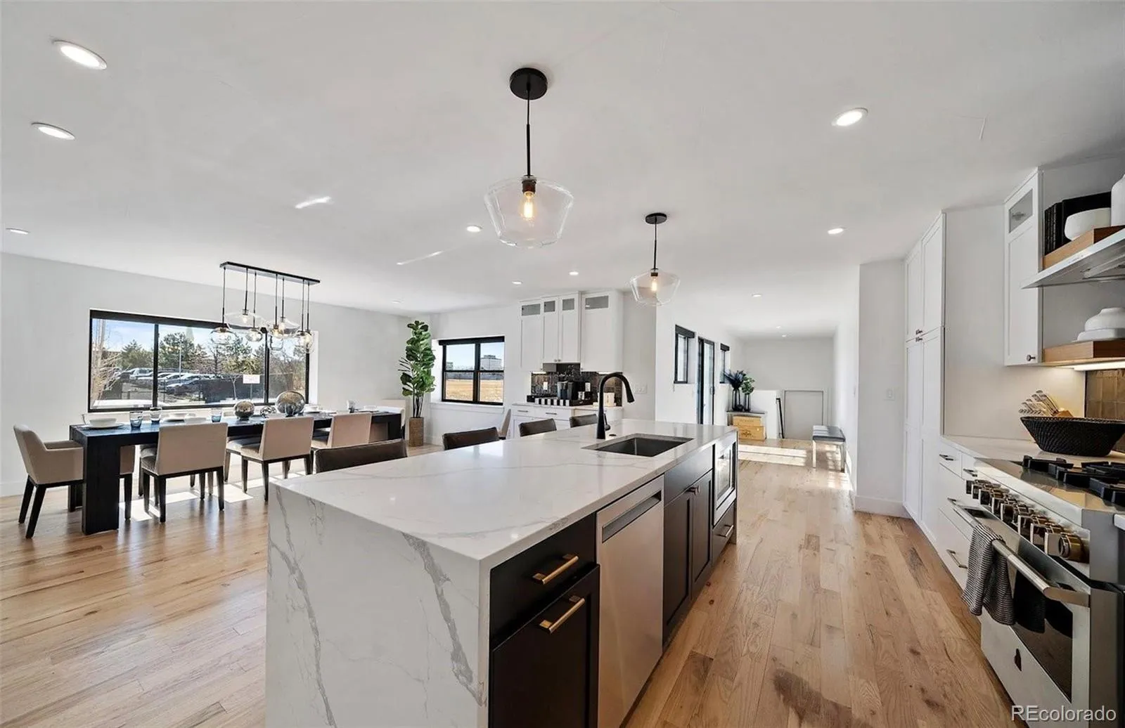 2255 E Iowa Avenue Denver CO 80210 MLS #REC4384206 05052026040605 1600 1