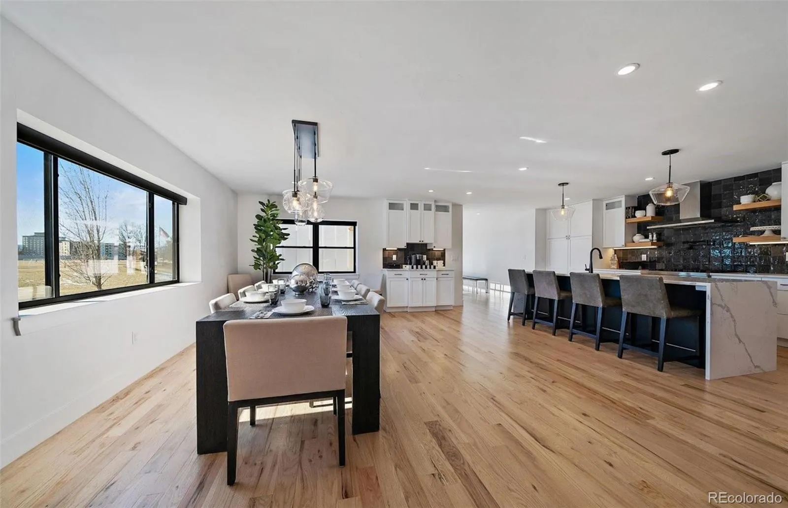 2255 E Iowa Avenue Denver CO 80210 MLS #REC4384206 05052026040605 1600 11