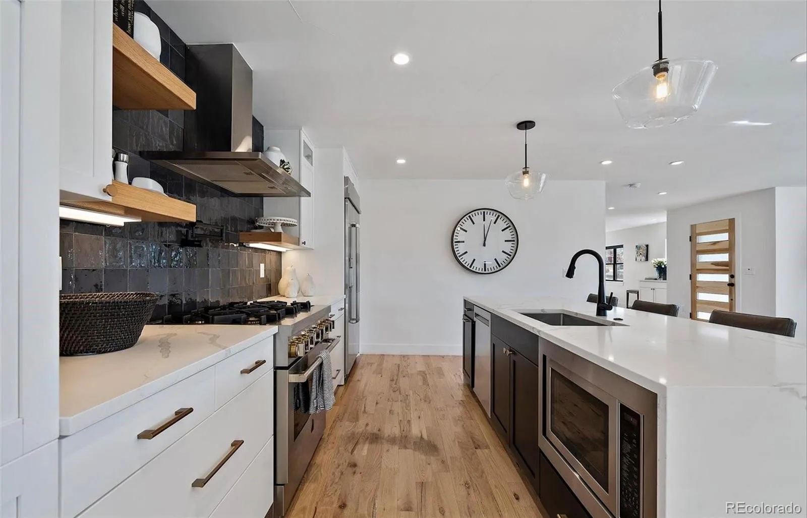 2255 E Iowa Avenue Denver CO 80210 MLS #REC4384206 05052026040605 1600 15