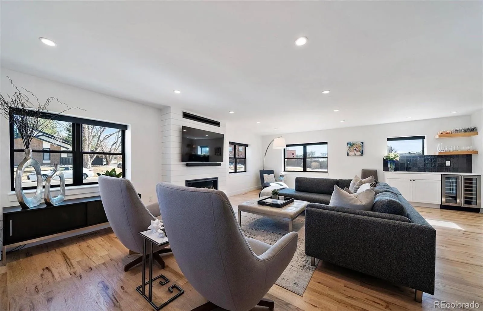 2255 E Iowa Avenue Denver CO 80210 MLS #REC4384206 05052026040605 1600 3