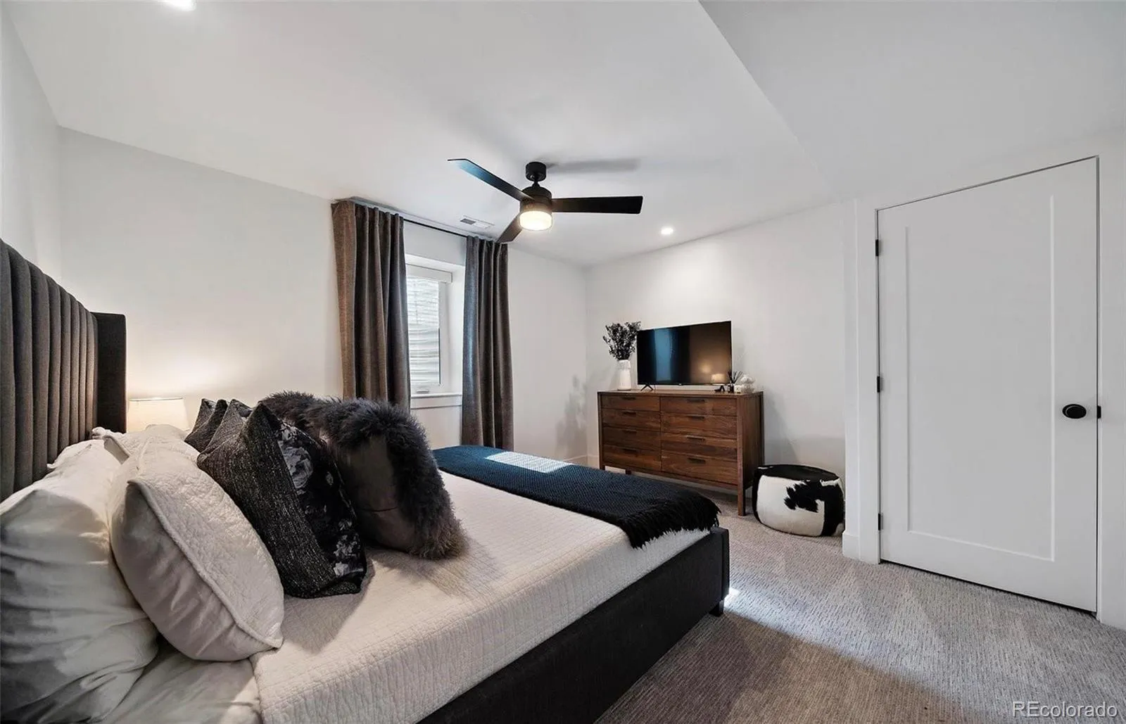 2255 E Iowa Avenue Denver CO 80210 MLS #REC4384206 05052026040605 1600 36