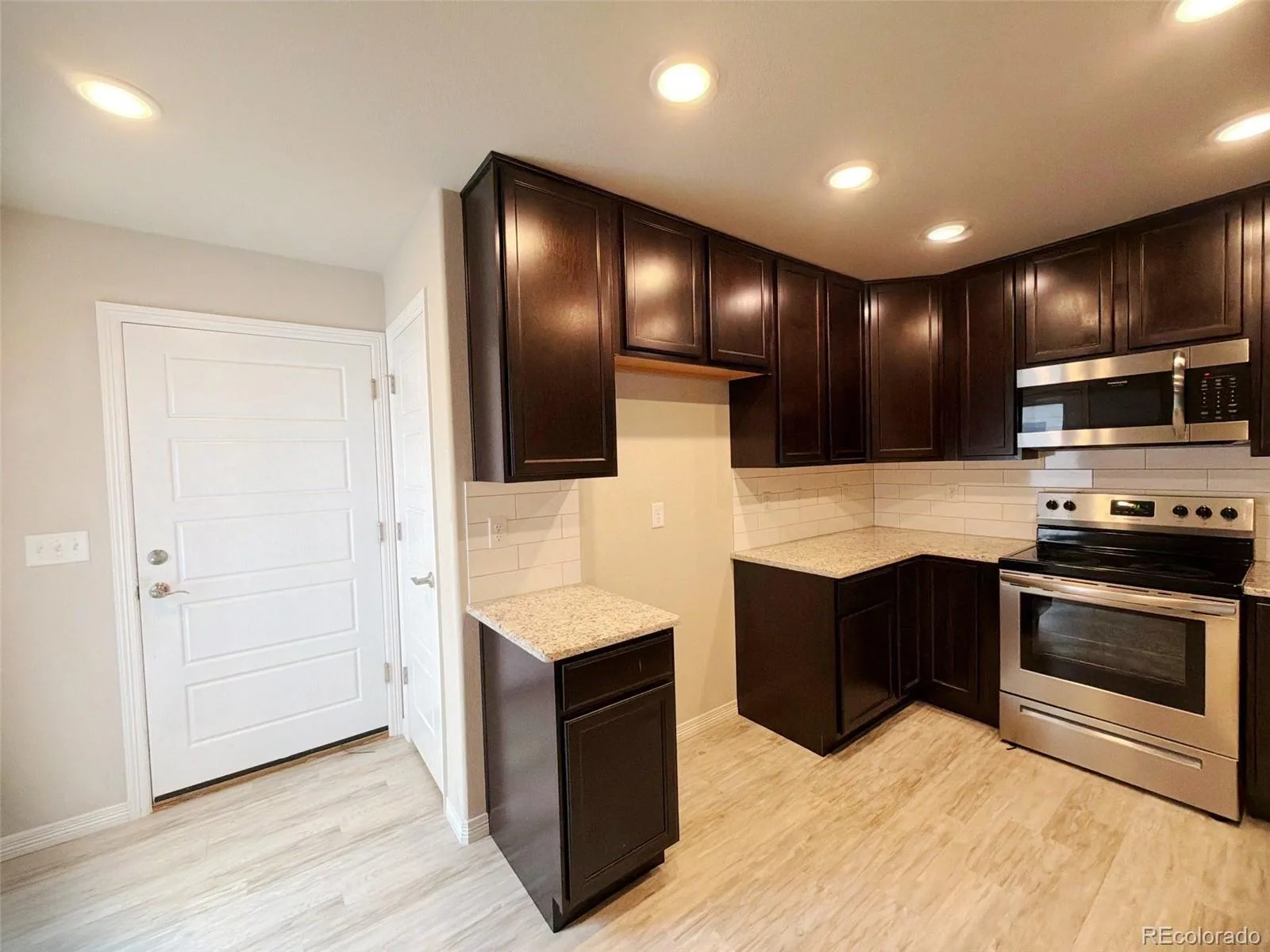 6107 Summit Peak Court #105 Erie CO 80516 | MLS #REC4384340 08202026040531 1600 15