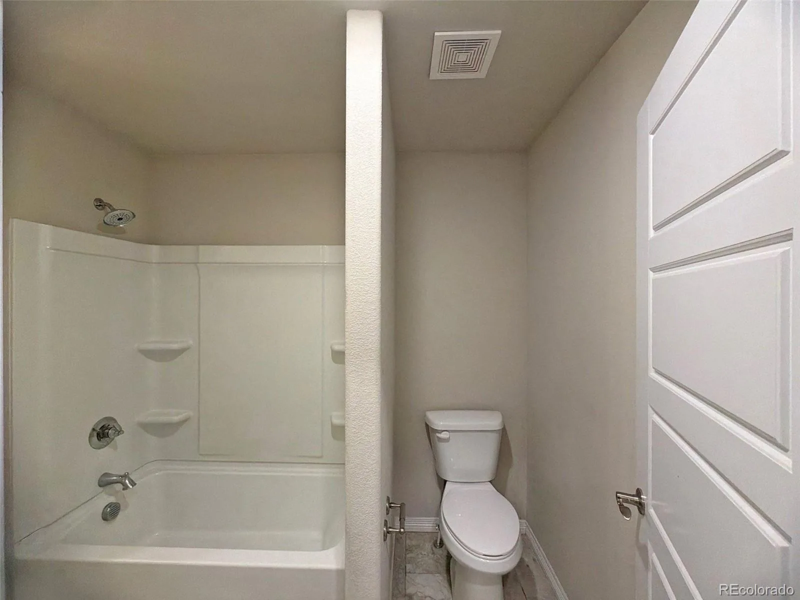 6107 Summit Peak Court #105 Erie CO 80516 | MLS #REC4384340 08202026040531 1600 30