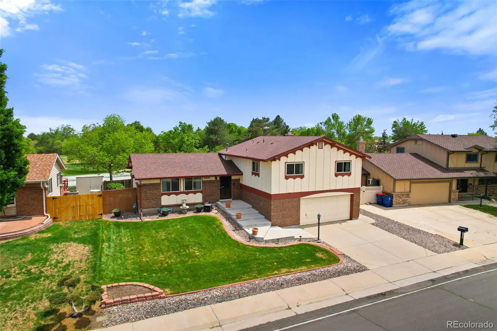 7320 Jay Street Arvada CO 80003 MLS #REC4385485 05162026040625 1600 0