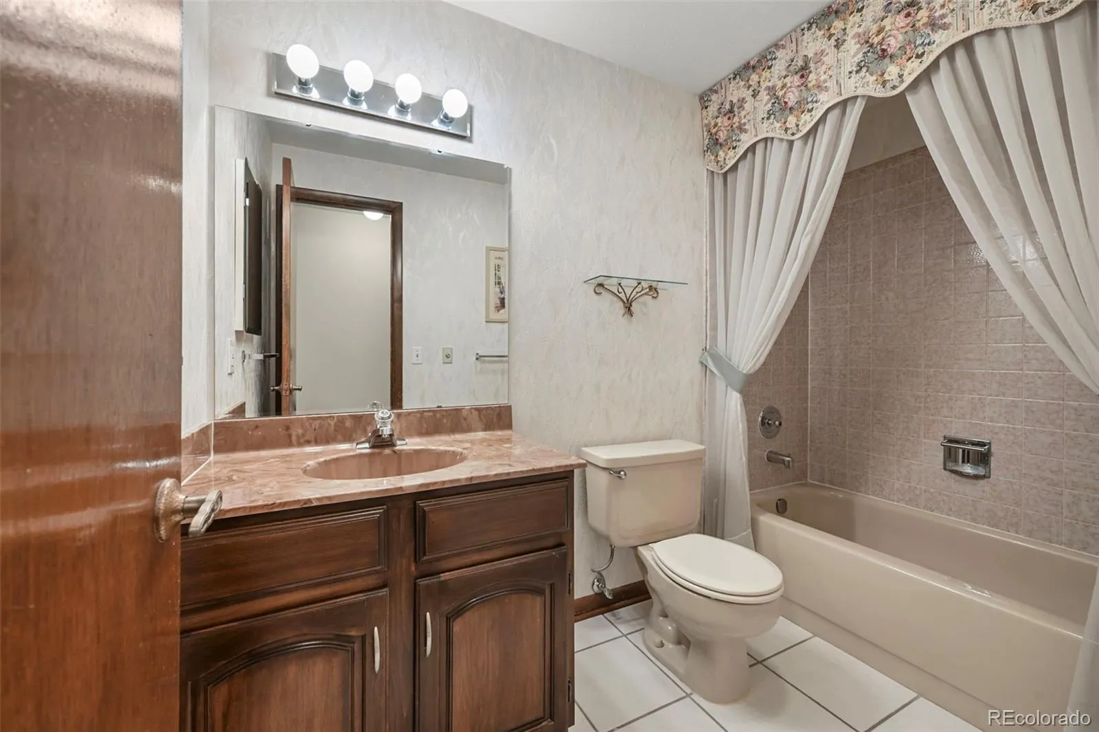 7320 Jay Street Arvada CO 80003 MLS #REC4385485 05162026040625 1600 22