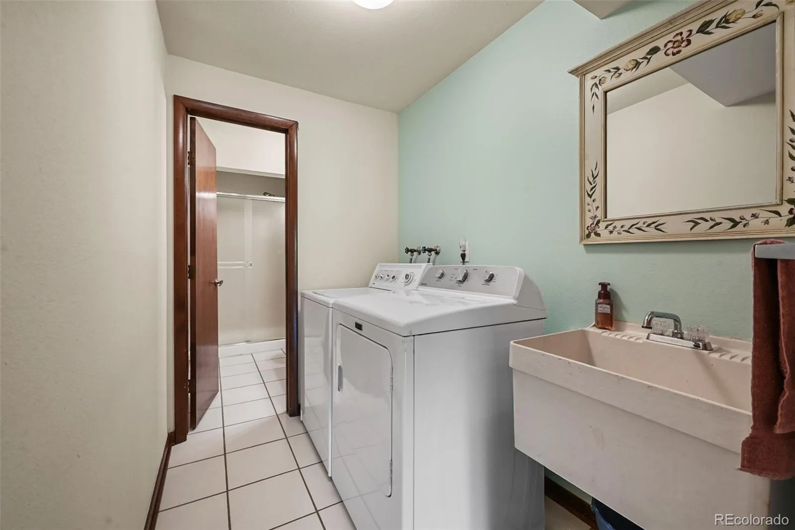 7320 Jay Street Arvada CO 80003 MLS #REC4385485 05162026040625 1600 23