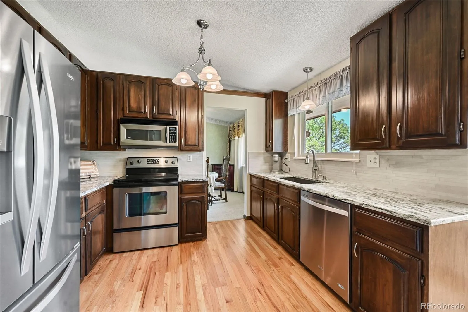 7320 Jay Street Arvada CO 80003 MLS #REC4385485 05162026040625 1600 6