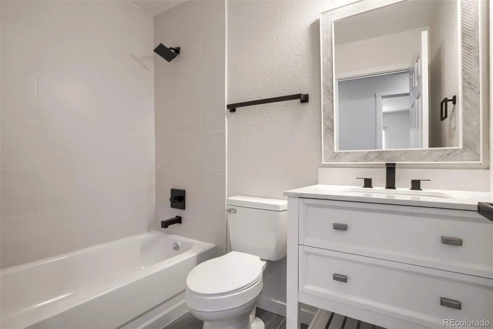 3752 S Mission Parkway Aurora CO 80013 MLS #REC4386647 04302026195204 1600 15