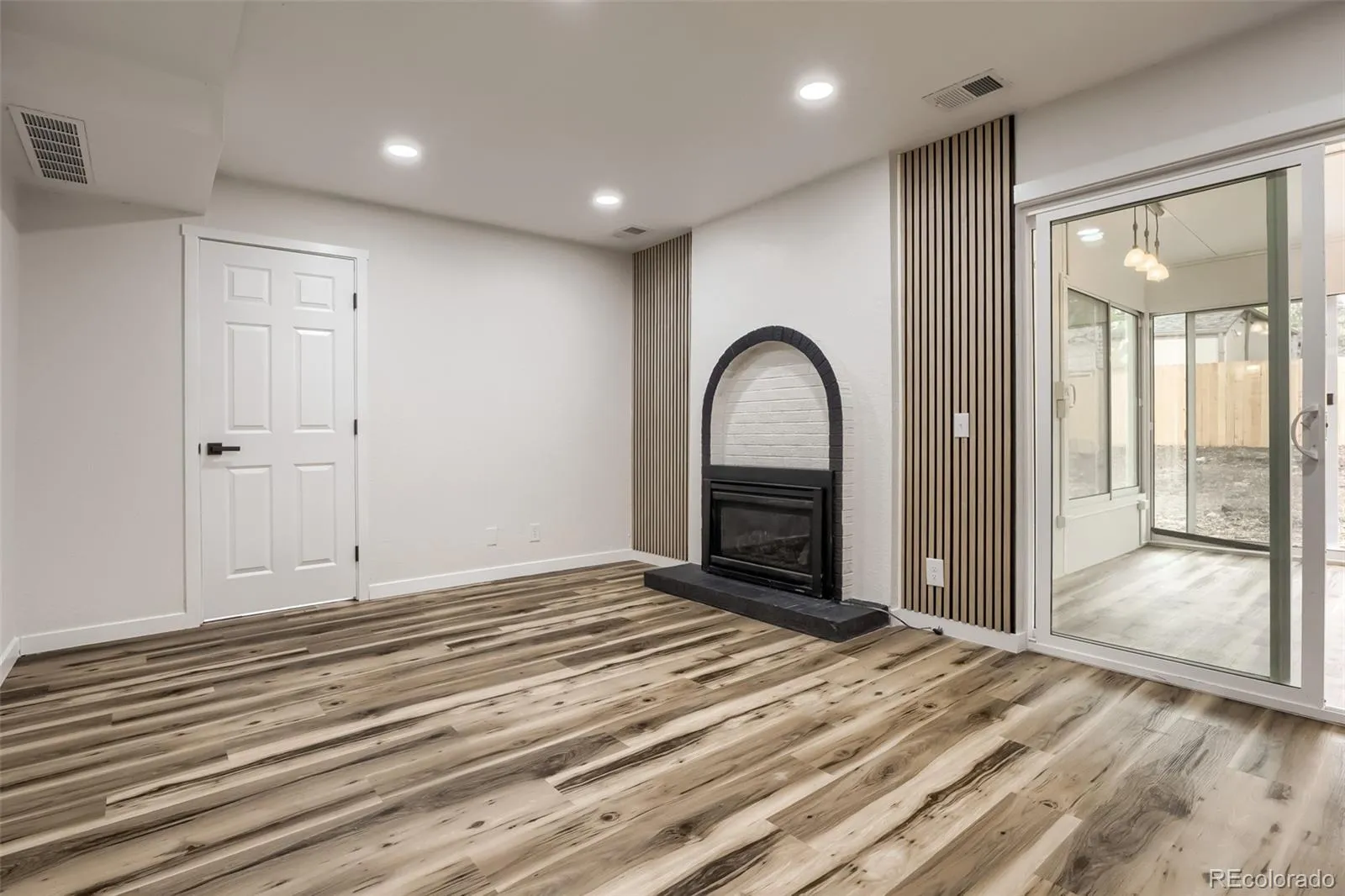3752 S Mission Parkway Aurora CO 80013 MLS #REC4386647 04302026195204 1600 8