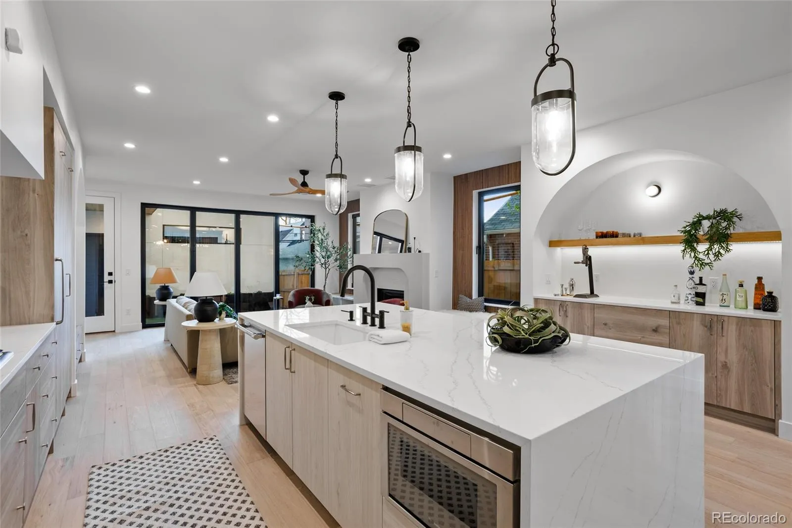 04172026234227 1600 11