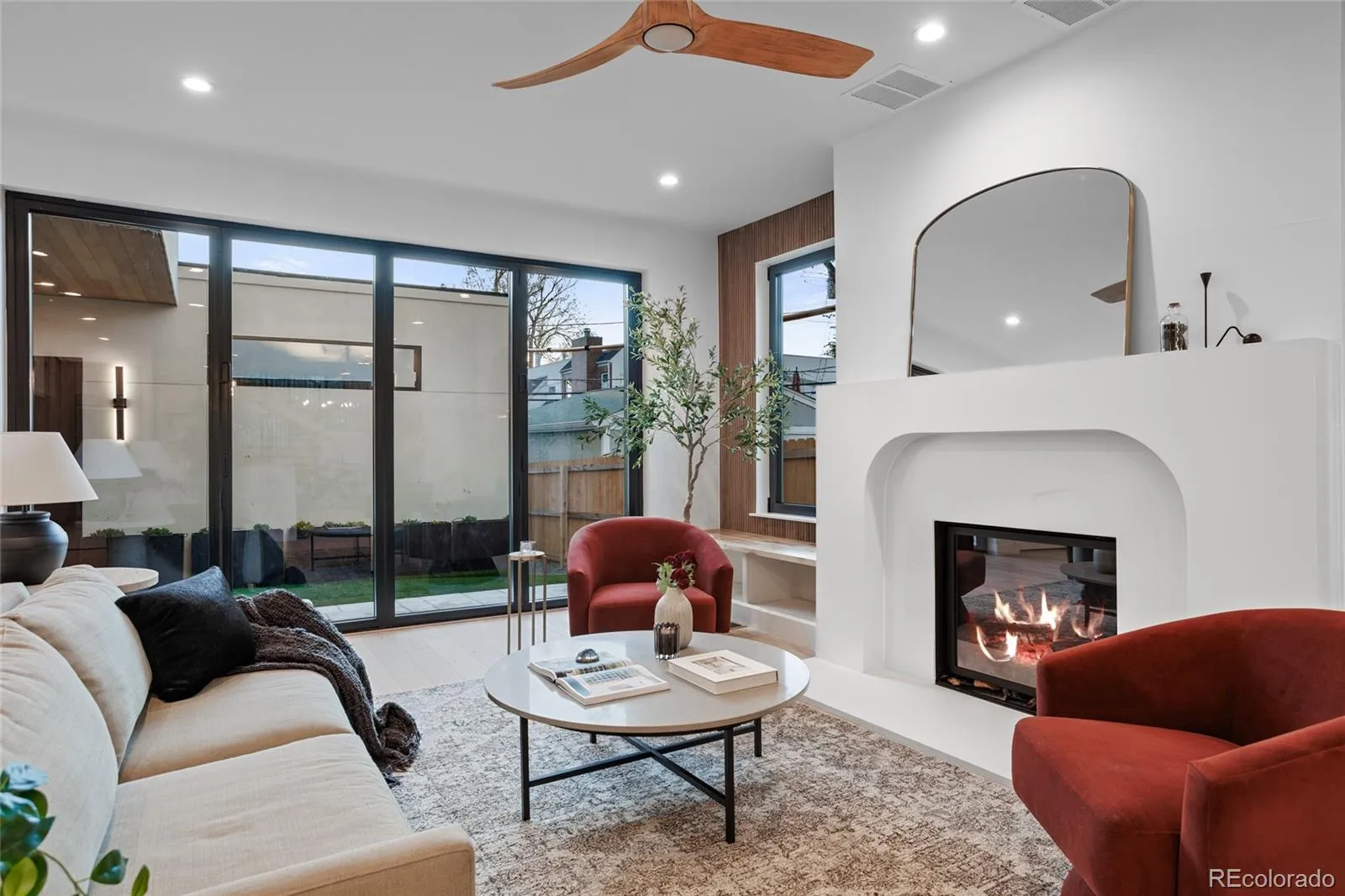 04172026234227 1600 14