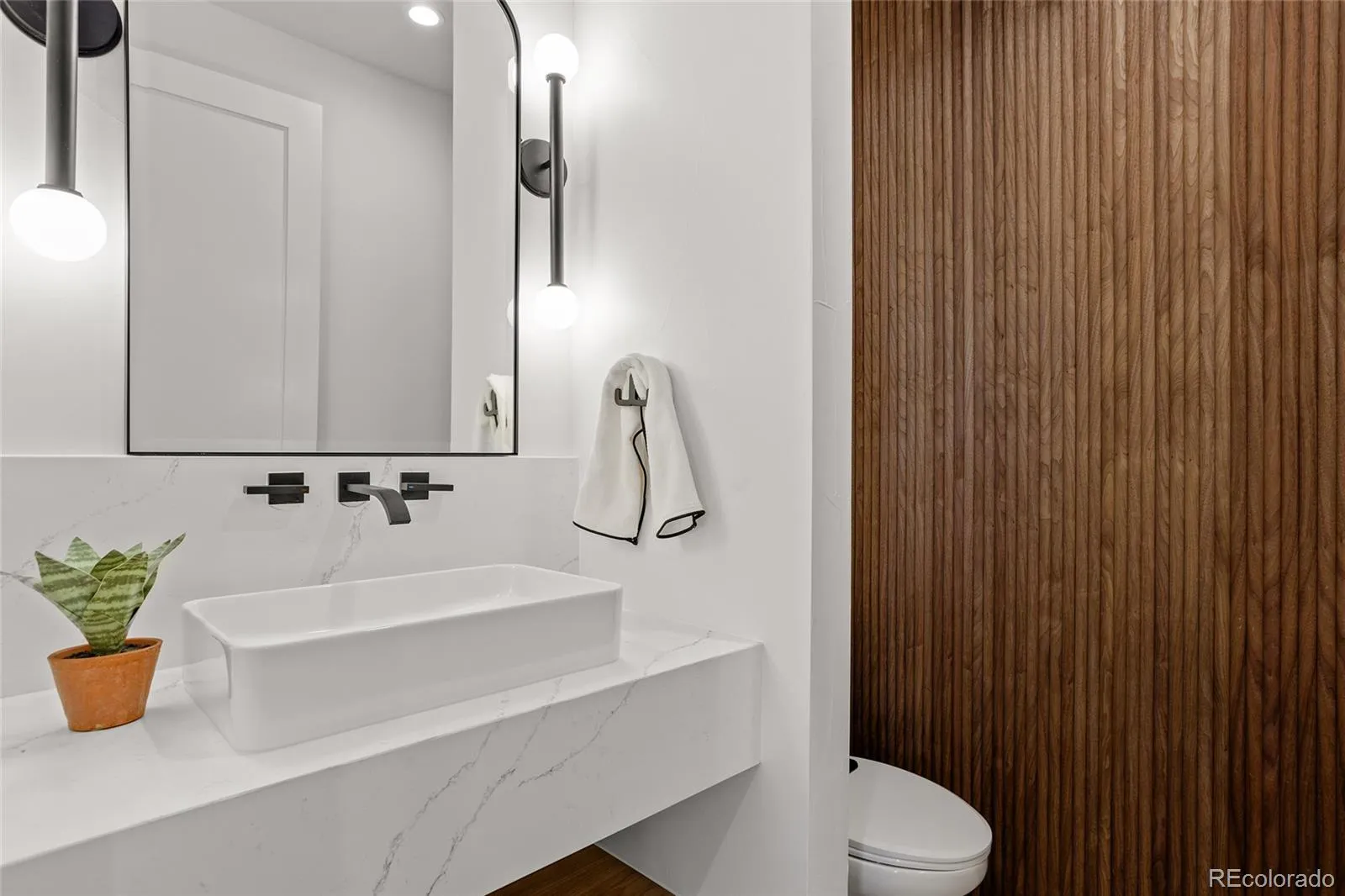 04172026234227 1600 20