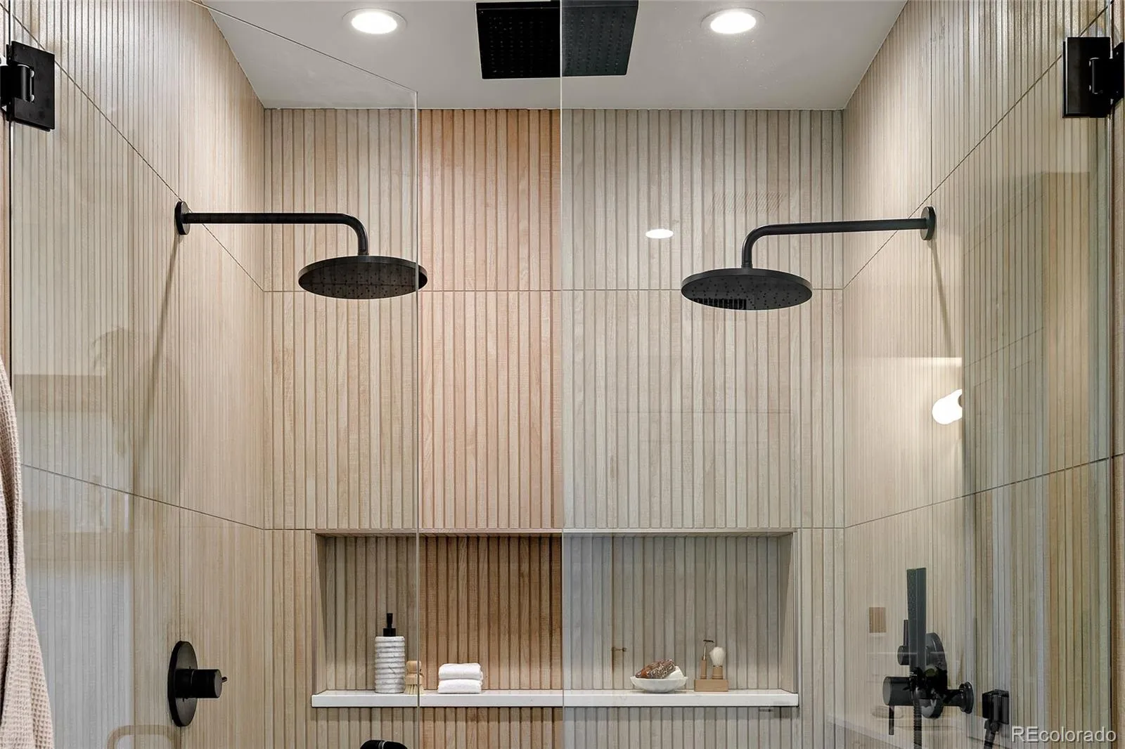 04172026234227 1600 27