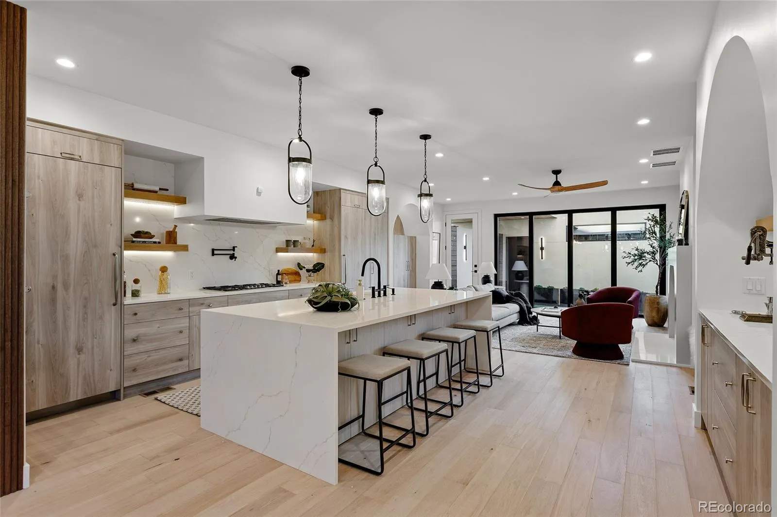 04172026234227 1600 8