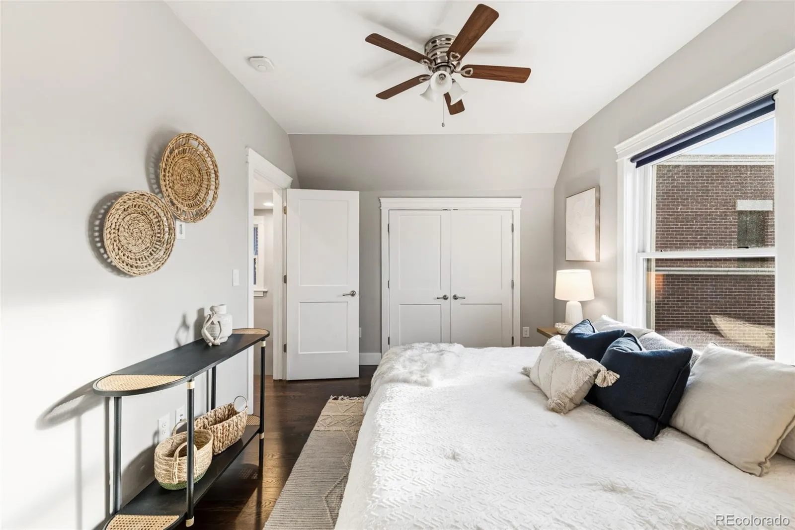 04102026020724 1600 32