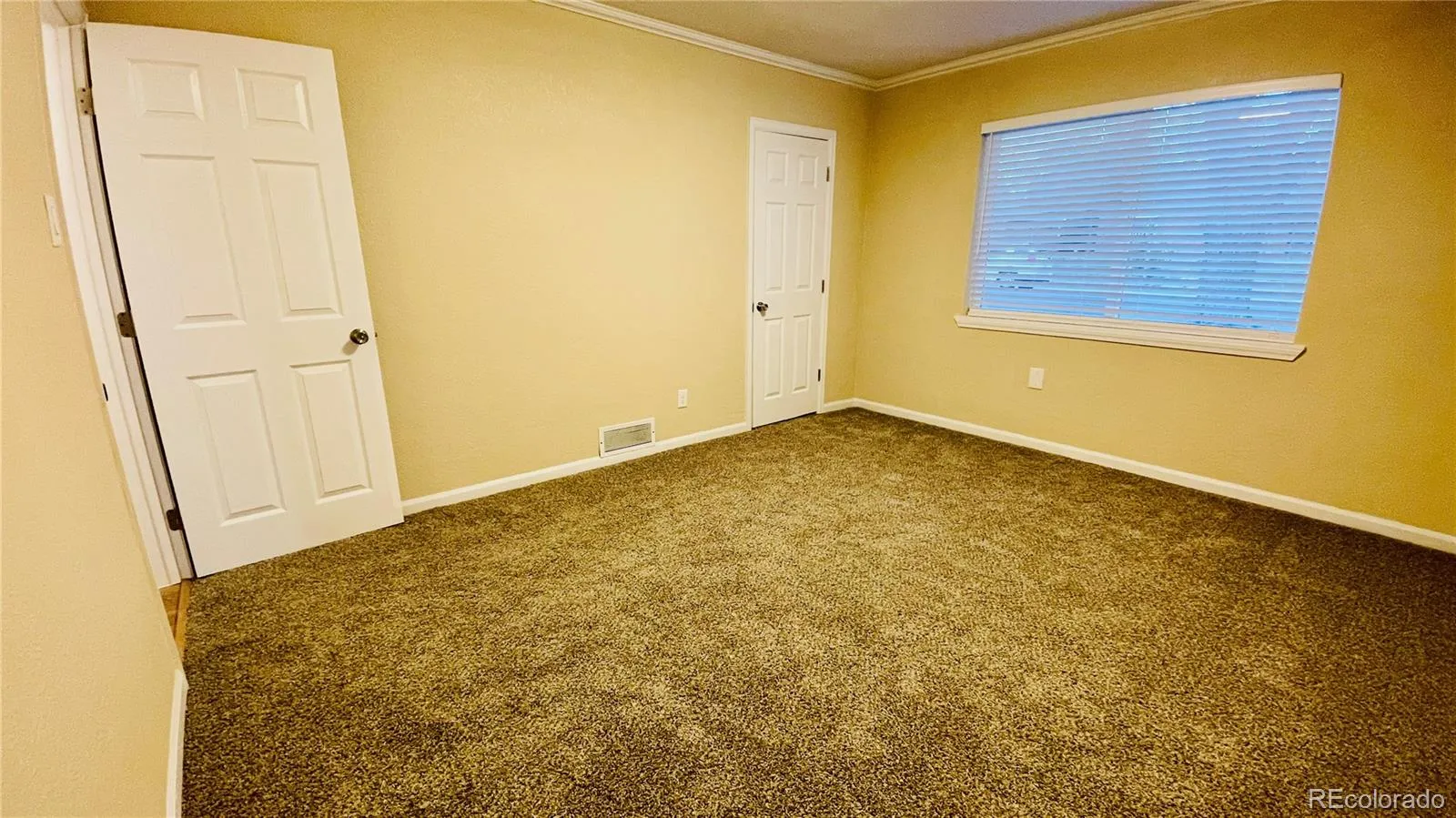 903 Quentin Street Aurora CO 80011 MLS #REC4390001 05182026181334 1600 13