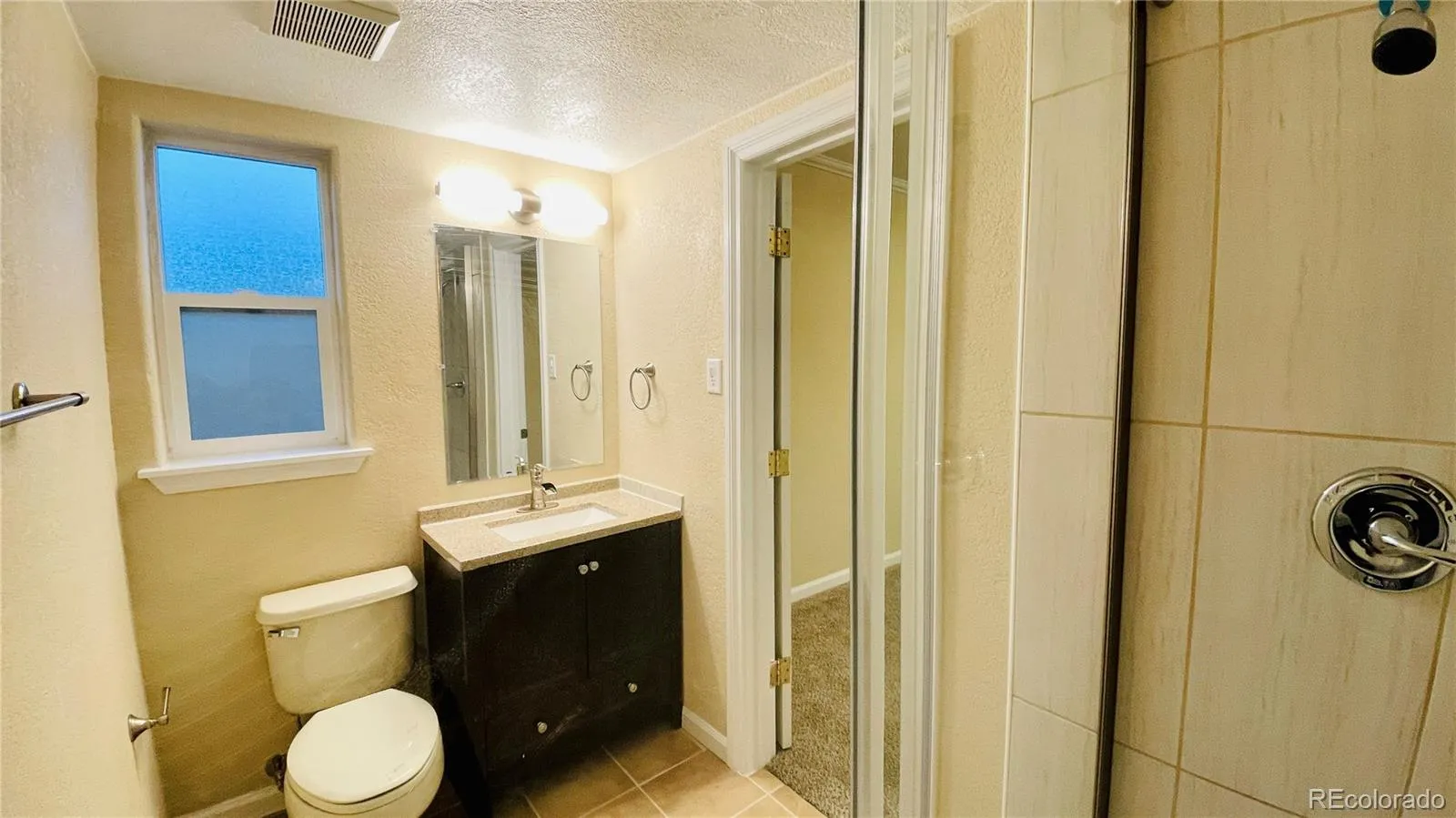 903 Quentin Street Aurora CO 80011 MLS #REC4390001 05182026181334 1600 14