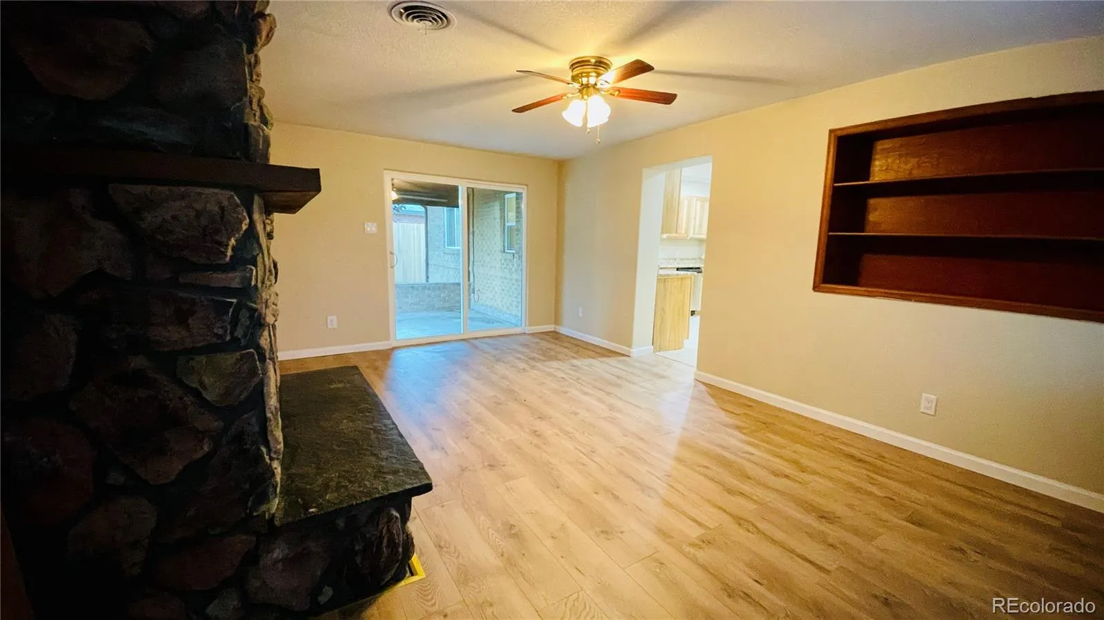 903 Quentin Street Aurora CO 80011 MLS #REC4390001 05182026181334 1600 22
