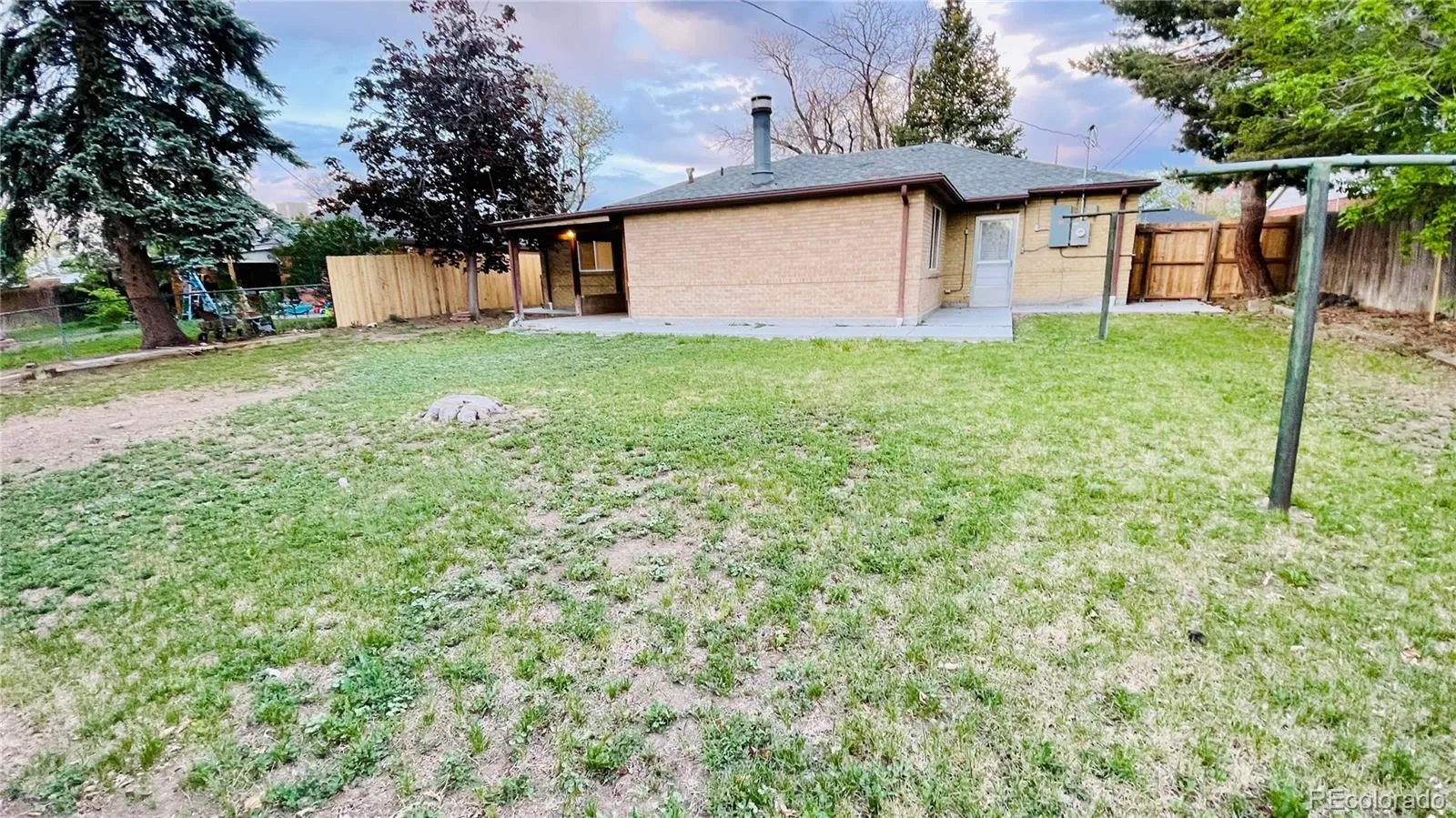 903 Quentin Street Aurora CO 80011 MLS #REC4390001 05182026181334 1600 29