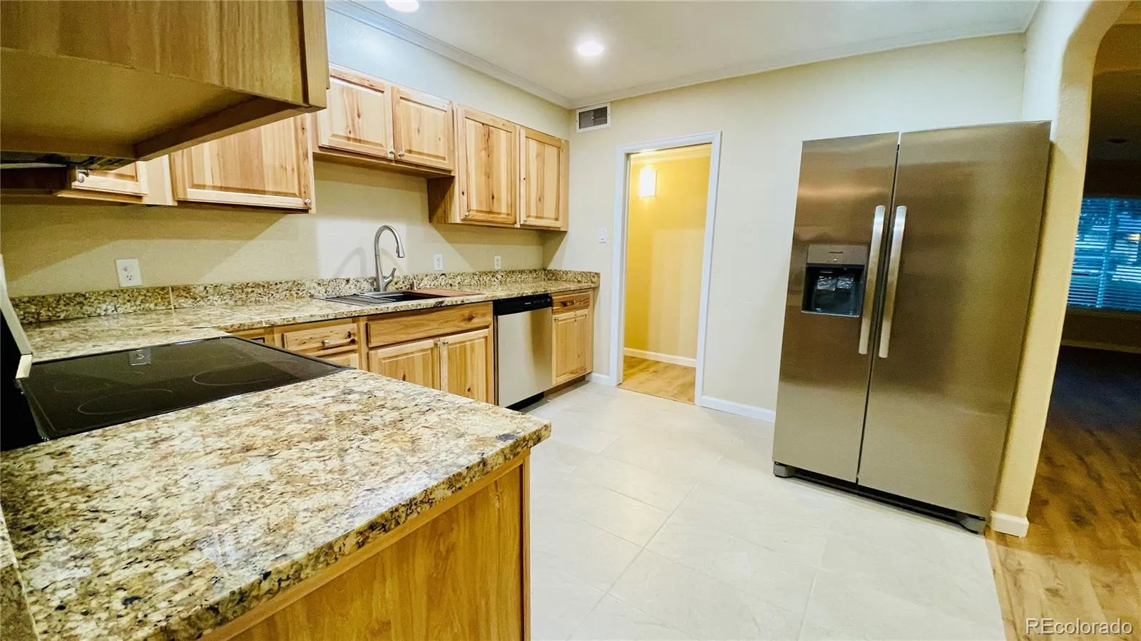 903 Quentin Street Aurora CO 80011 MLS #REC4390001 05182026181334 1600 8