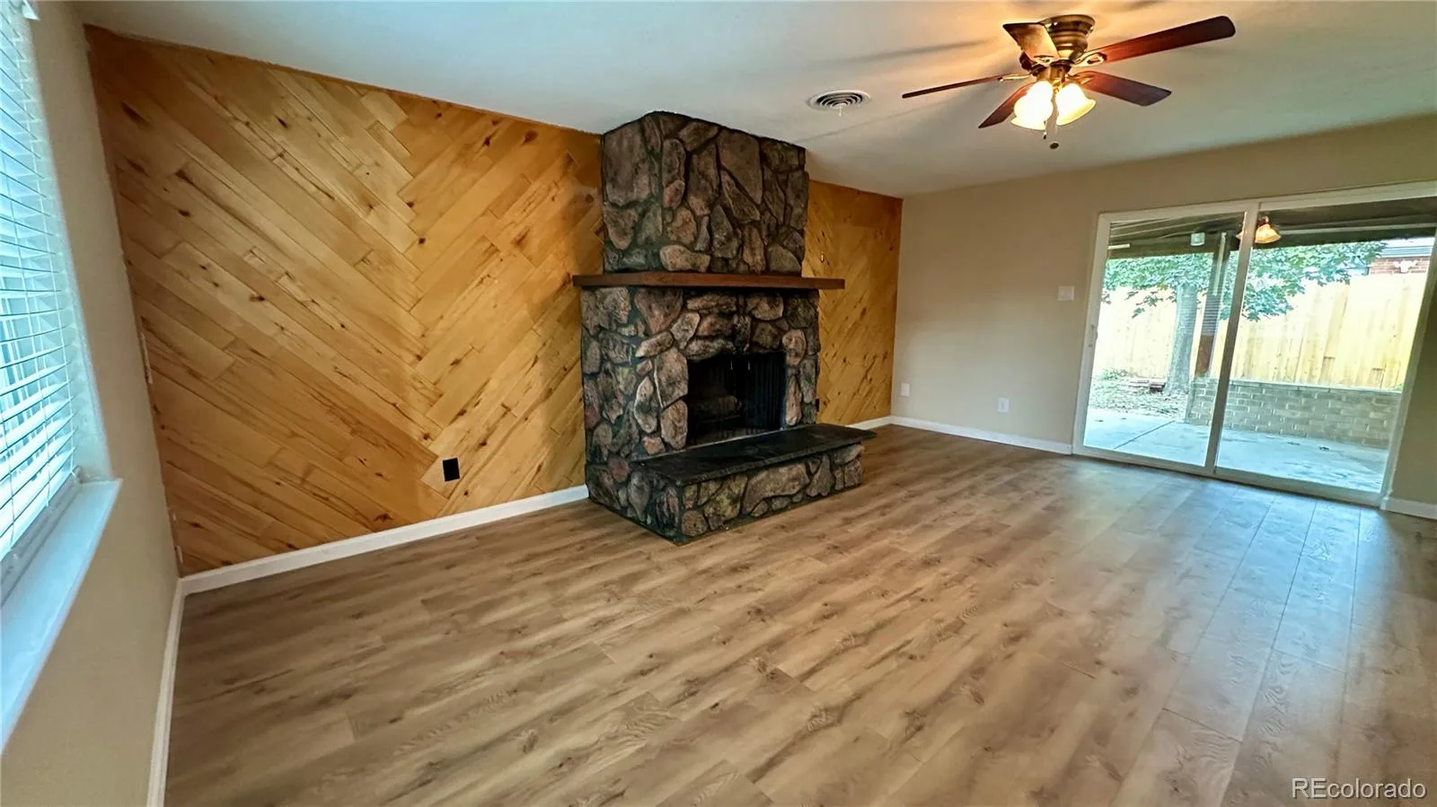 903 Quentin Street Aurora CO 80011 | MLS #REC4390001 09222026143237 1600 12