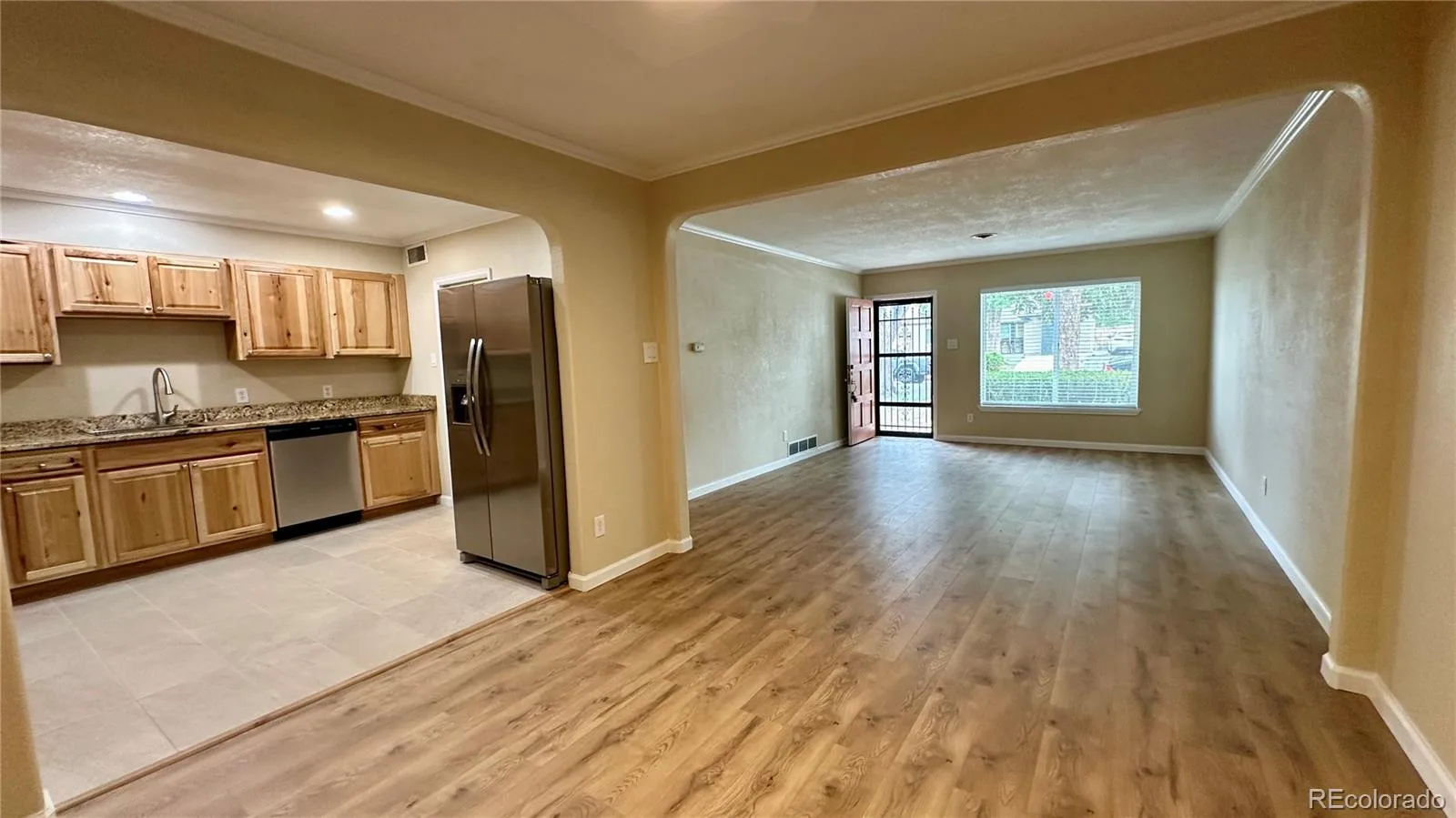 903 Quentin Street Aurora CO 80011 | MLS #REC4390001 09222026143237 1600 3