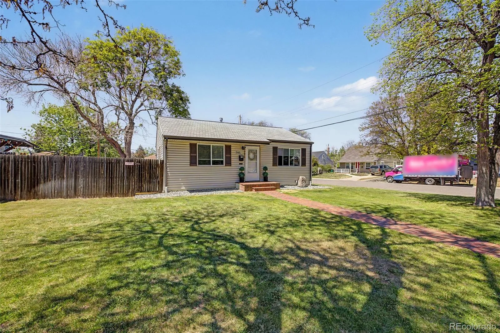795 Ironton Street Aurora CO 80010 MLS #REC4390212 05192026202544 1600 40