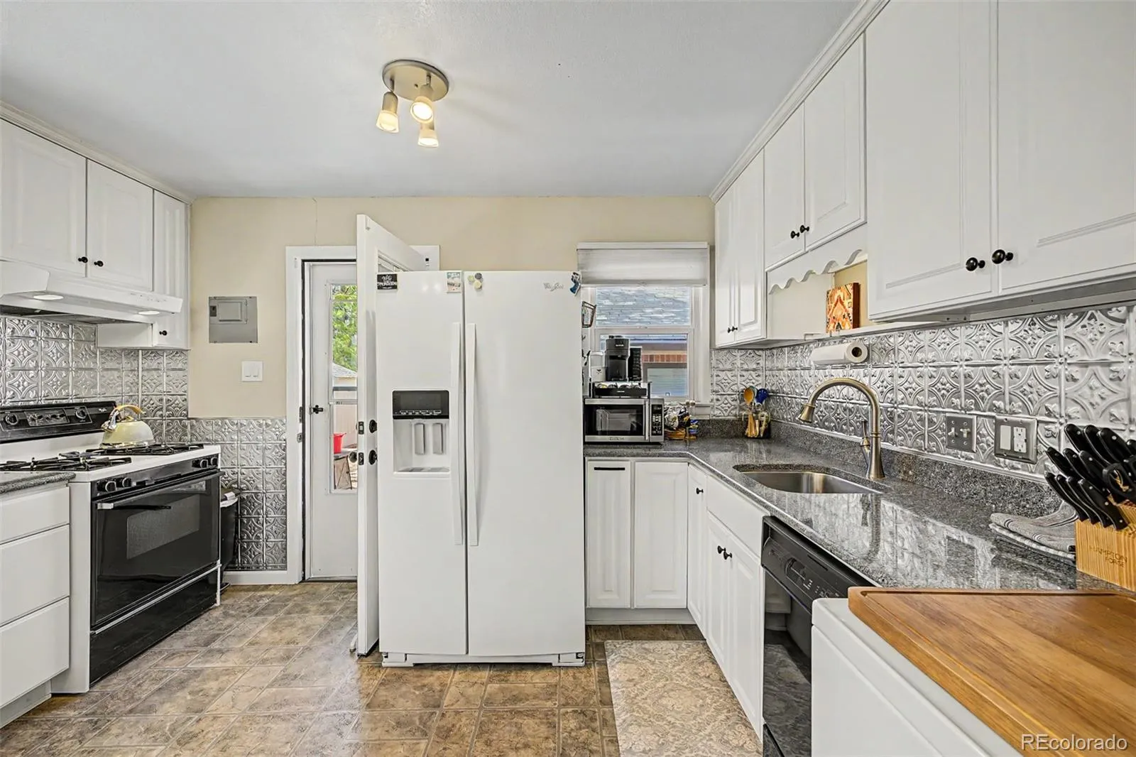 795 Ironton Street Aurora CO 80010 MLS #REC4390212 05192026202544 1600 8