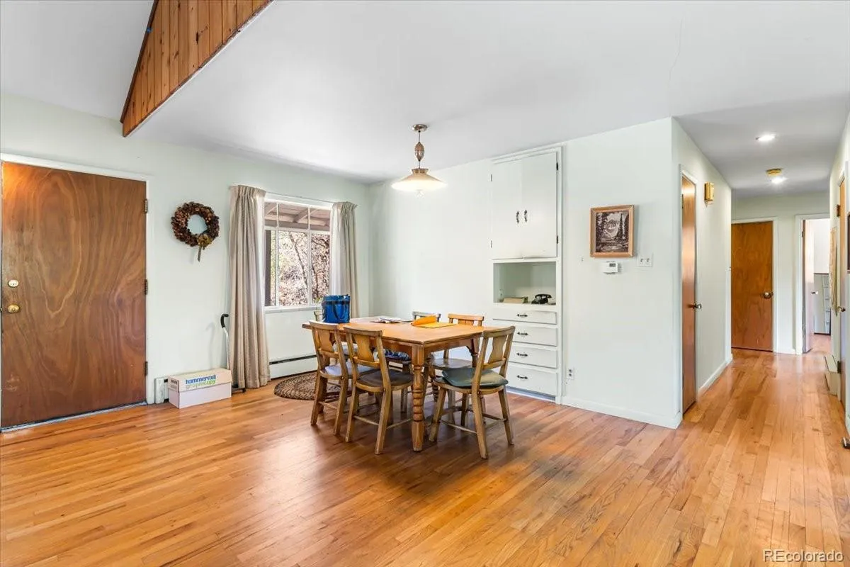 6685 E Exposition Avenue Denver CO 80224 MLS #REC4392588 05132026032350 1200 9