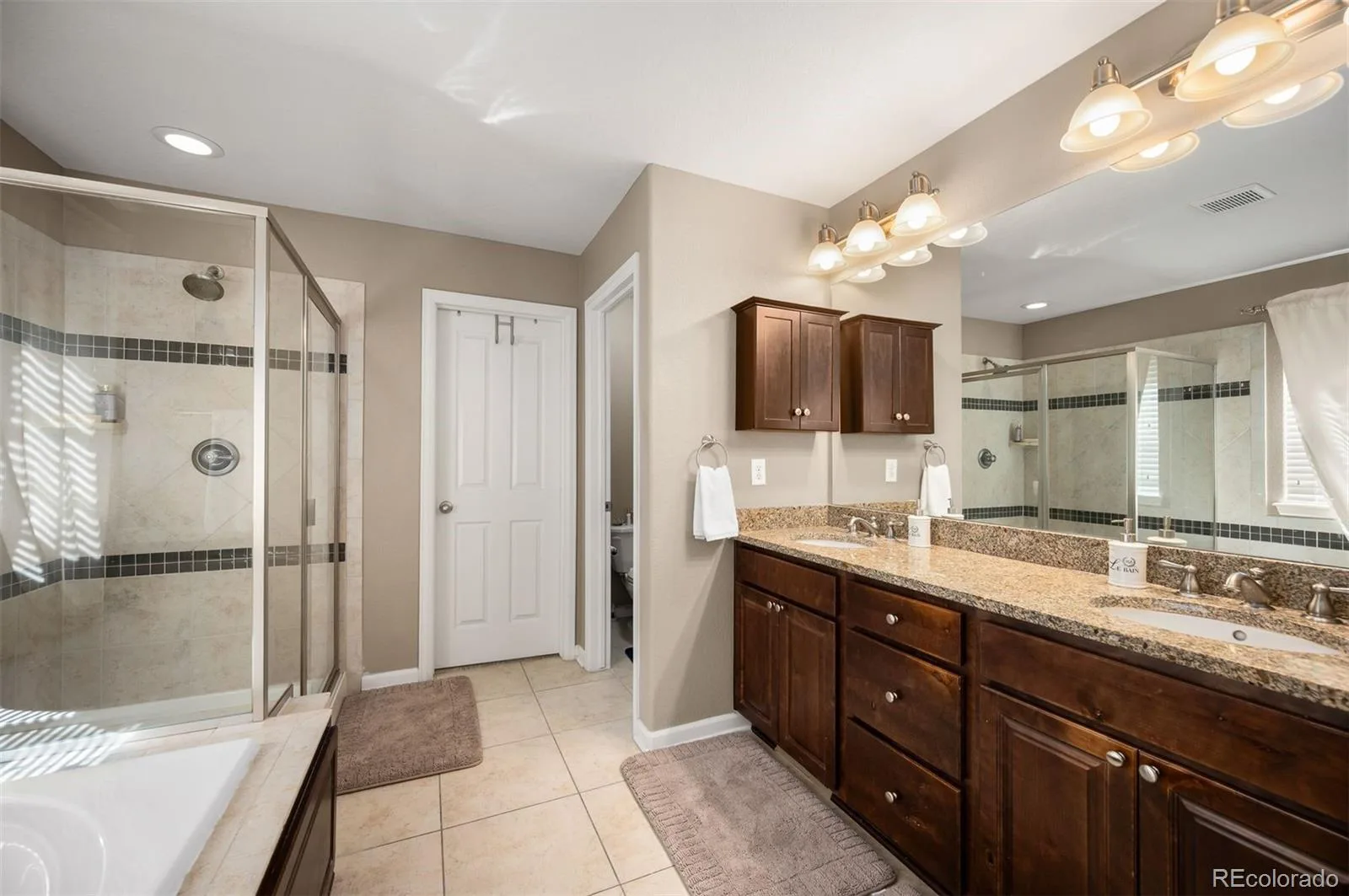 4545 S Monaco Street #338 Denver CO 80237 MLS #REC4394420 06092026001302 1600 21