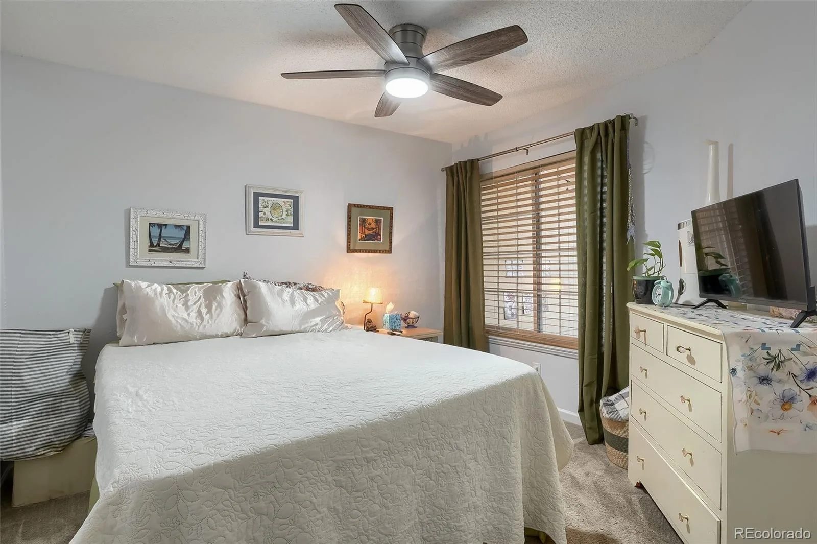 980 S Dahlia Street #A Glendale CO 80246 | MLS #REC4396161 10032026005409 1600 17