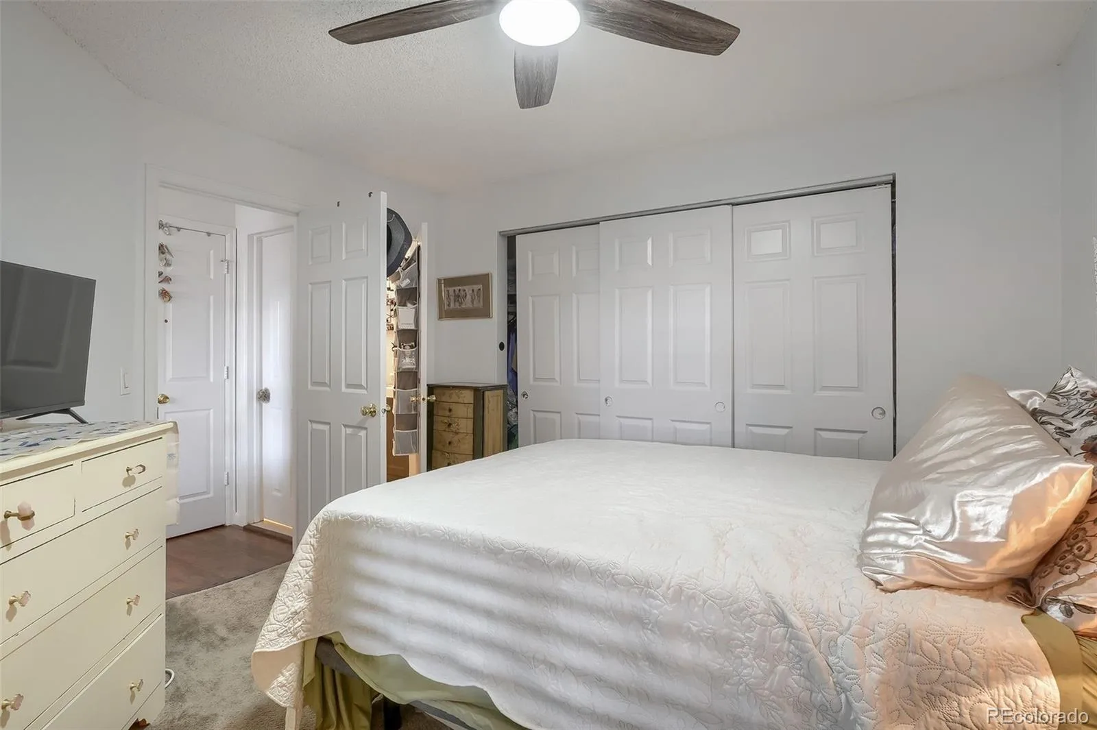 980 S Dahlia Street #A Glendale CO 80246 | MLS #REC4396161 10032026005409 1600 19