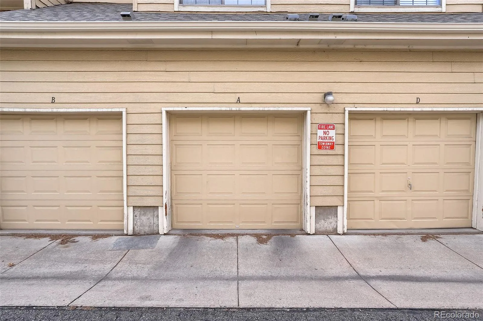 980 S Dahlia Street #A Glendale CO 80246 | MLS #REC4396161 10032026005409 1600 22