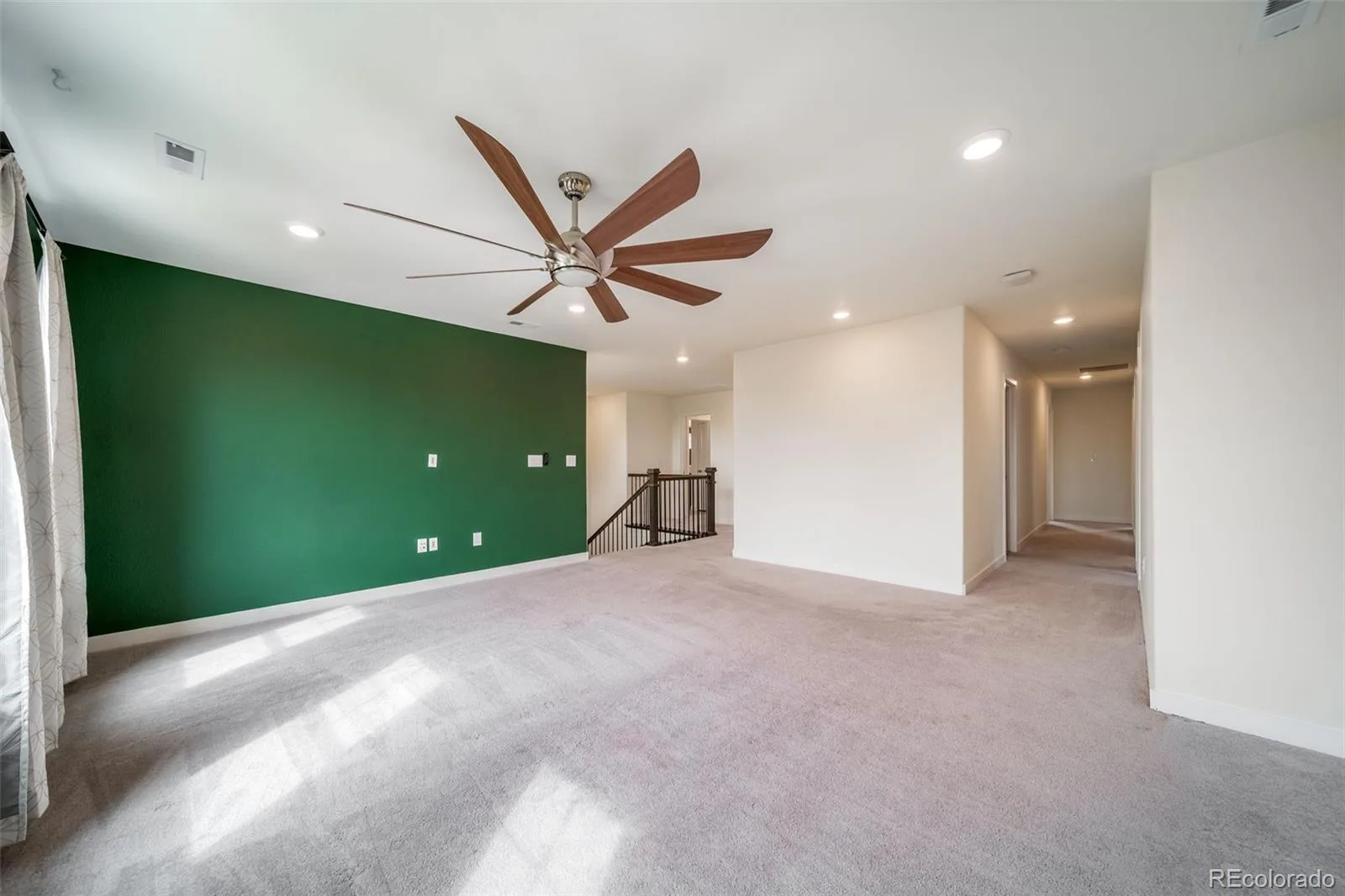 23125 E Piccolo Drive Aurora CO 80016 | MLS #REC4396610 10012026011635 1600 24