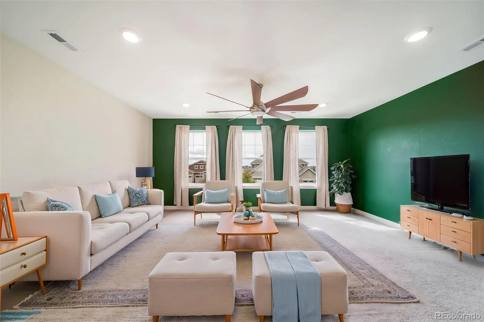 23125 E Piccolo Drive Aurora CO 80016 | MLS #REC4396610 10012026011635 1600 25