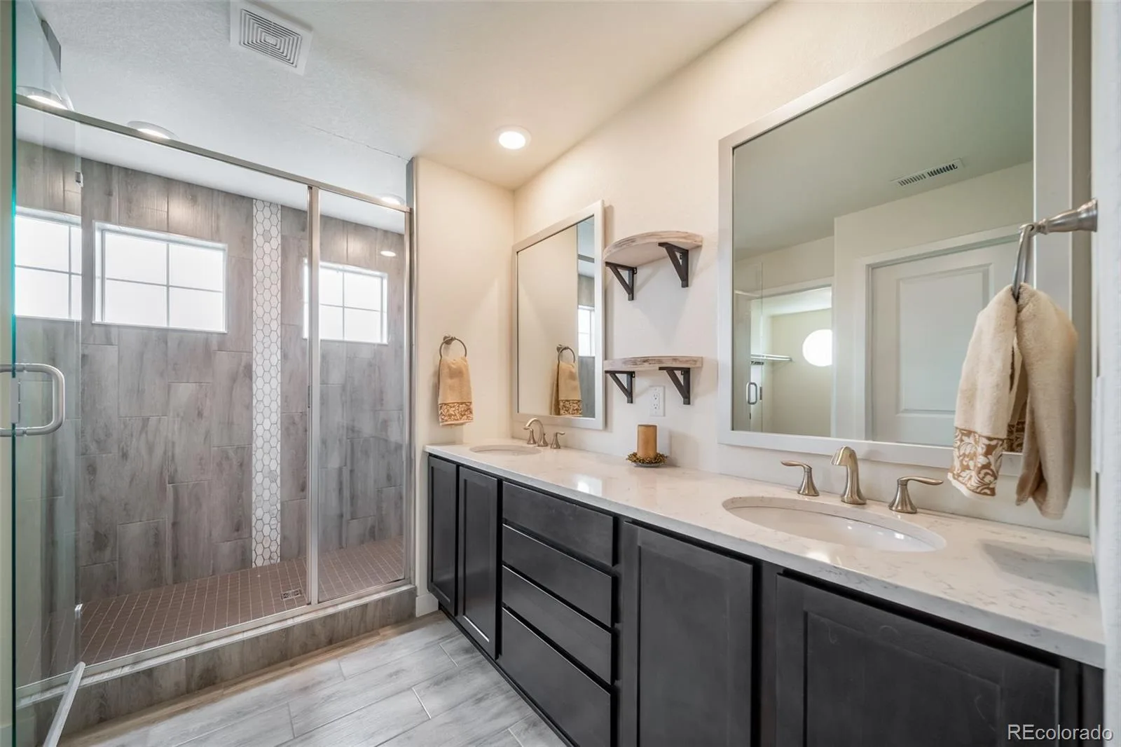 23125 E Piccolo Drive Aurora CO 80016 | MLS #REC4396610 10012026011635 1600 29