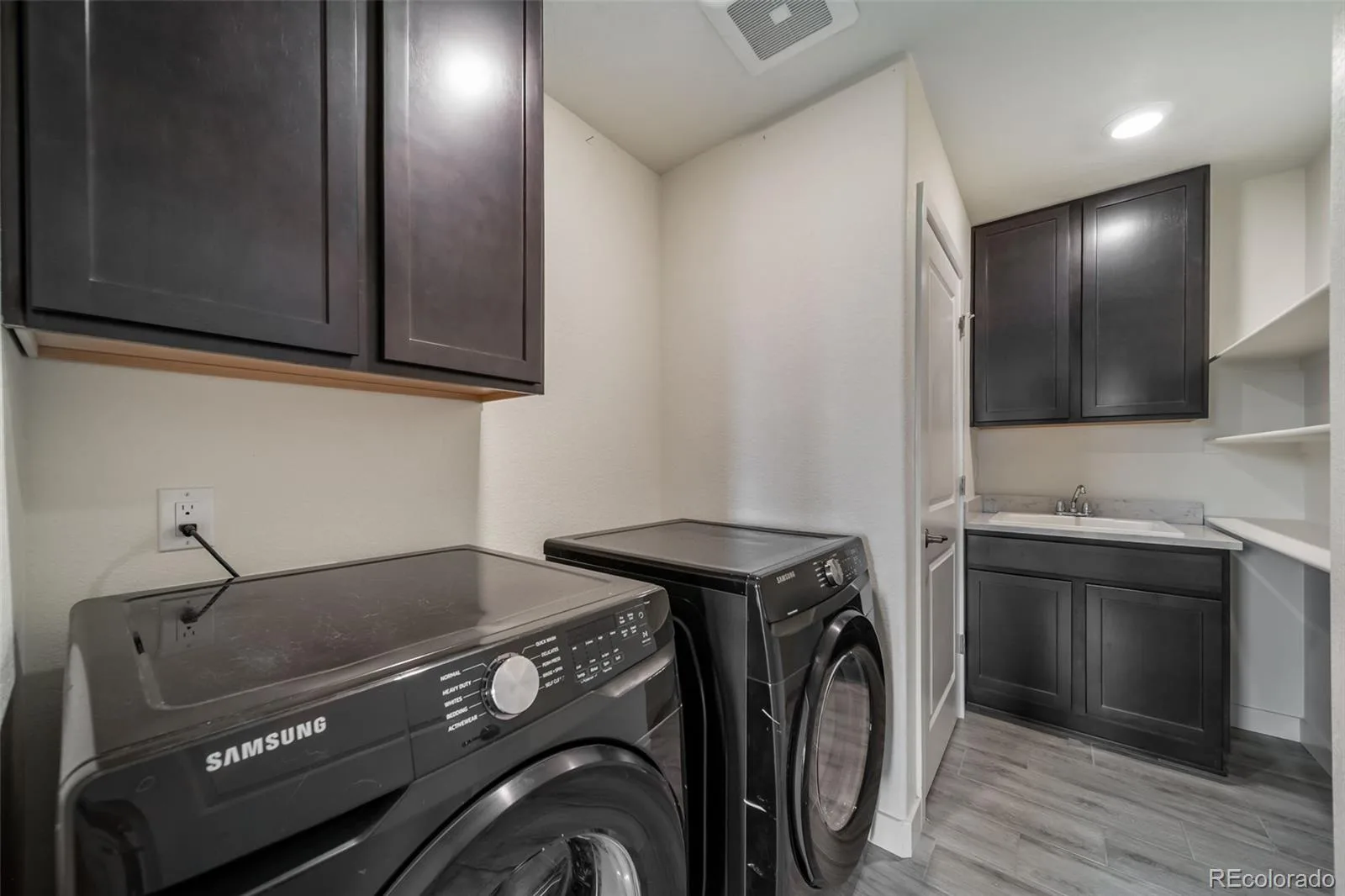 23125 E Piccolo Drive Aurora CO 80016 | MLS #REC4396610 10012026011635 1600 31